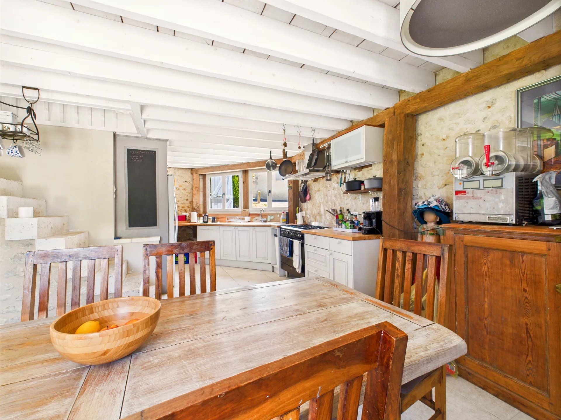 Charming property with breathtaking views, Poitou-Charentes – France – BVI81059