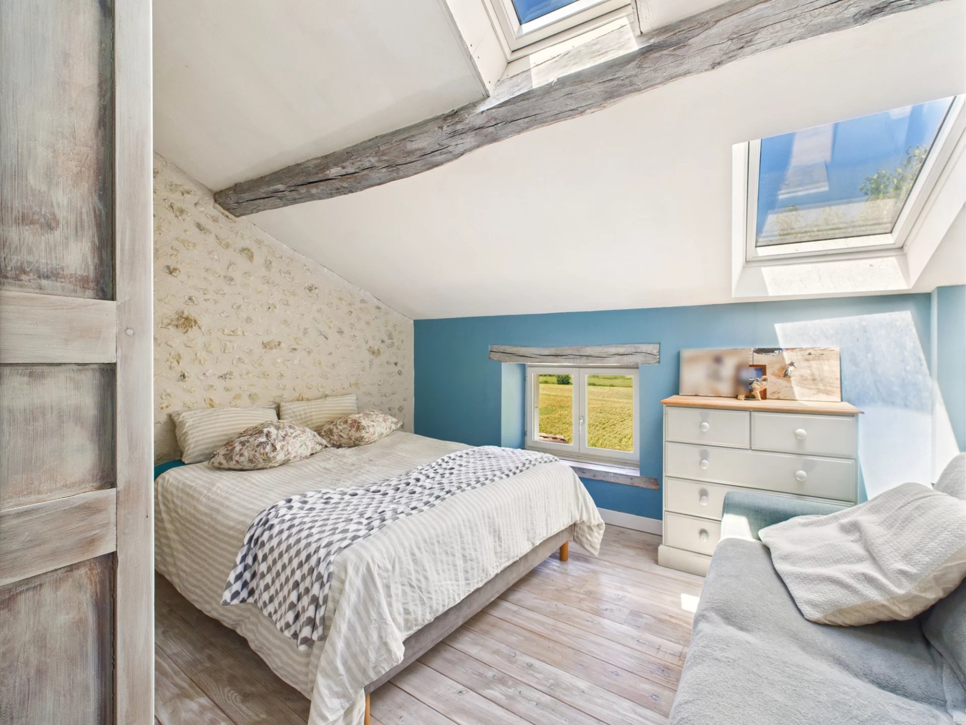 Charming property with breathtaking views, Poitou-Charentes – France – BVI81059