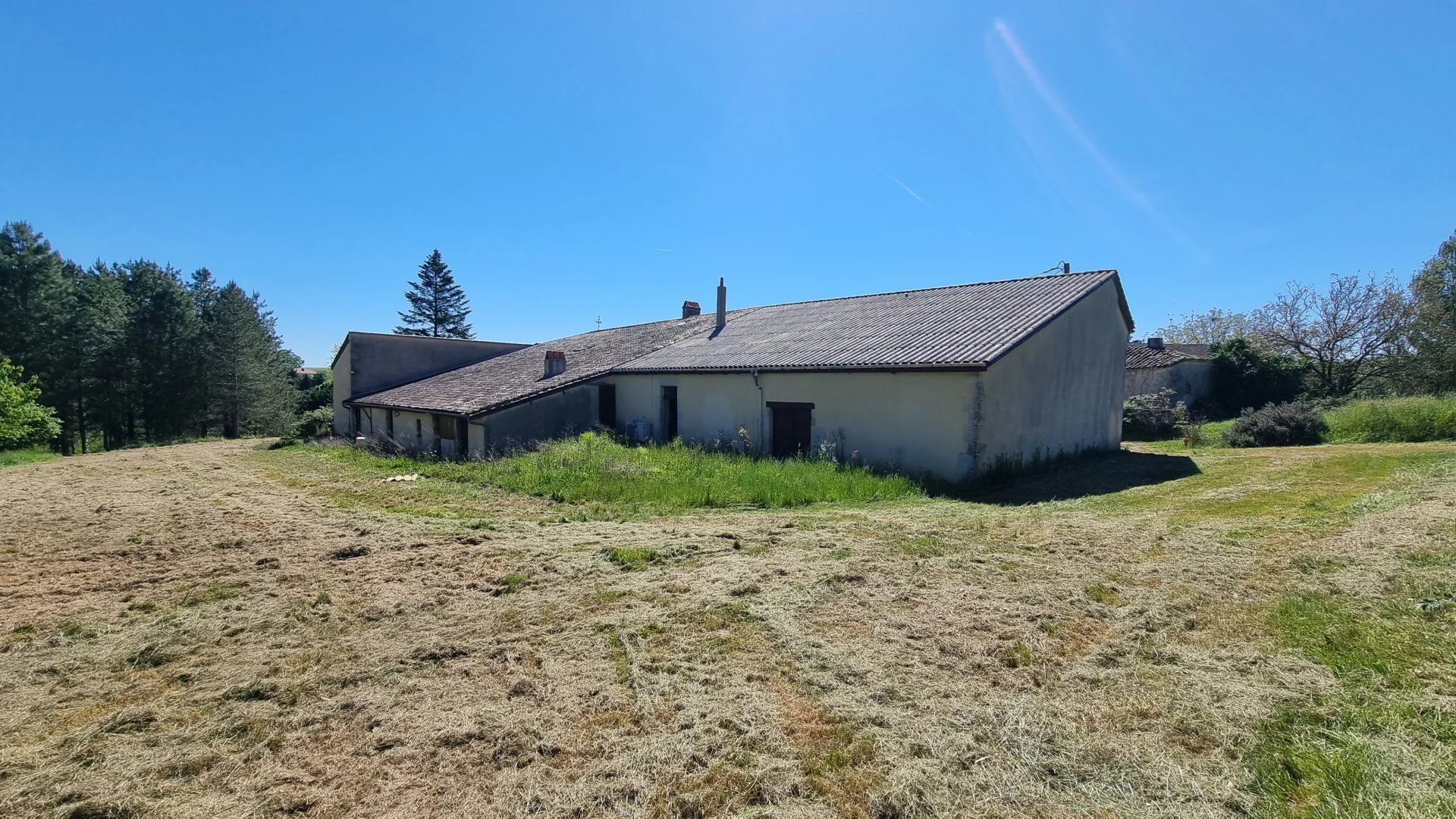 Idyllic French Countryside Property with Stone House, Barns and 4.8 Hectares, Aquitaine – France – BVI75233