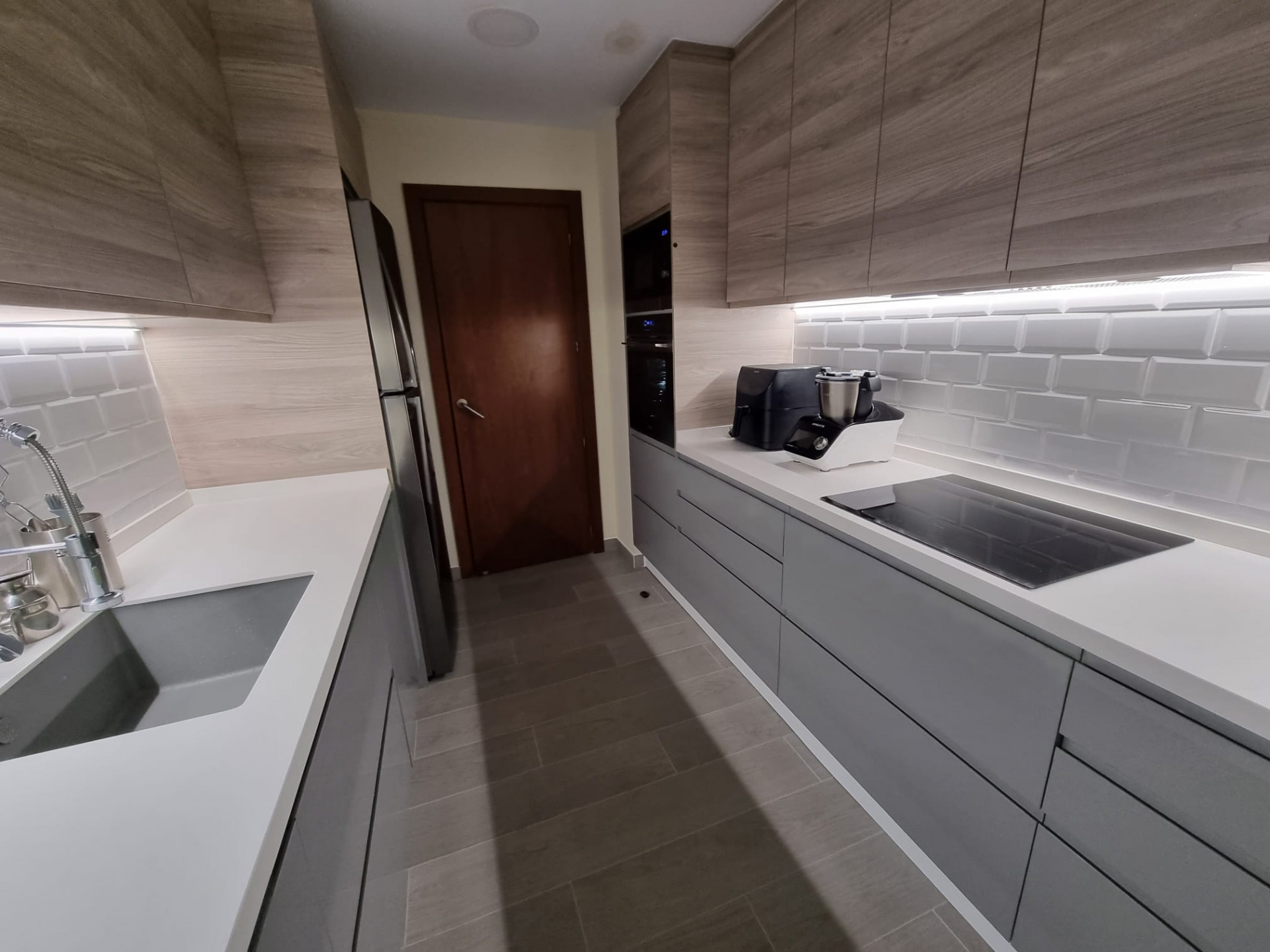 2 bedroom Penthouse in Estepona, Malaga, Spain – 428-04706E