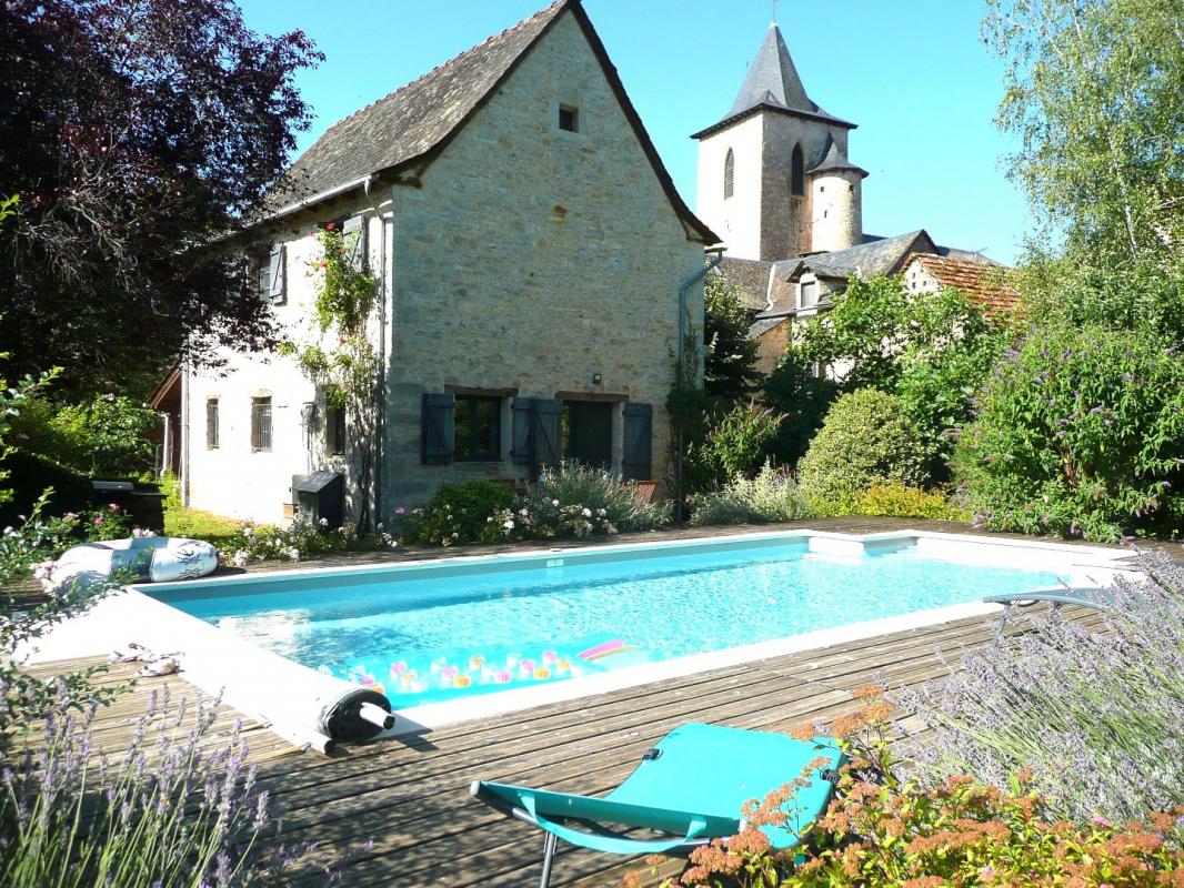 7 bedroom corps de ferme in Salles Courbaties, Aveyron, France – 1C7083F555E34330