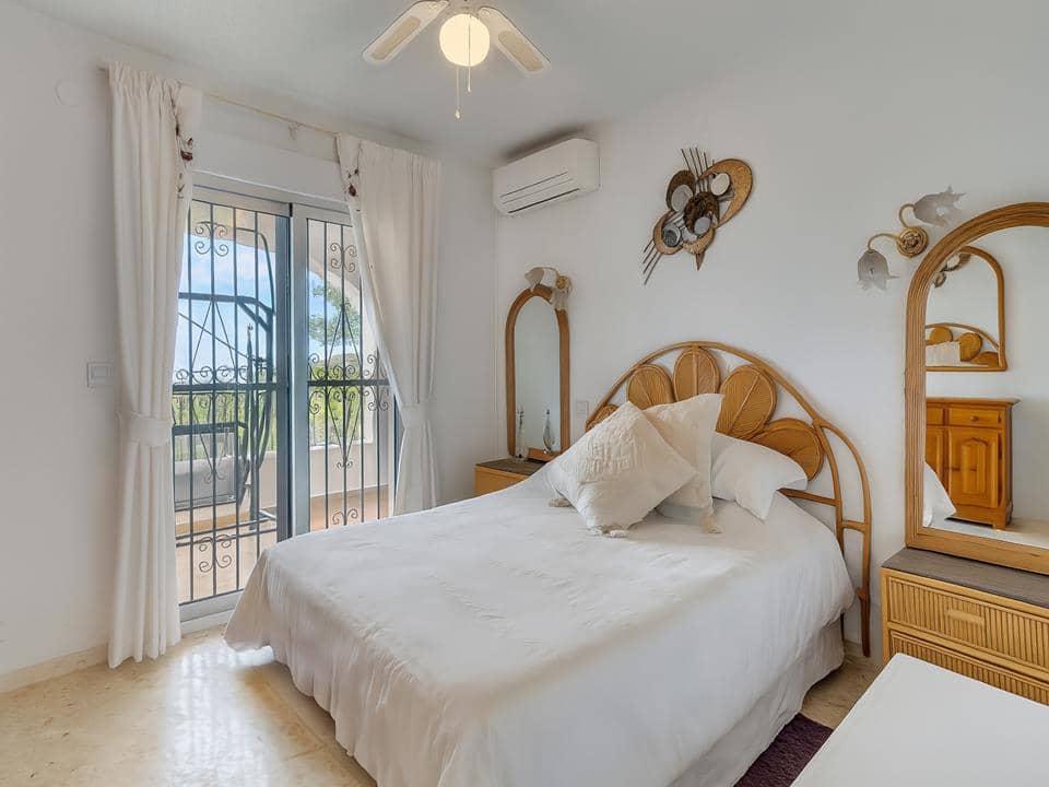 5 bedroom Villa in Benidoleig, Alicante, Spain – FCRS7004