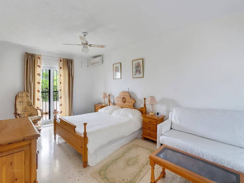 5 bedroom Villa in Benidoleig, Alicante, Spain – FCRS7004