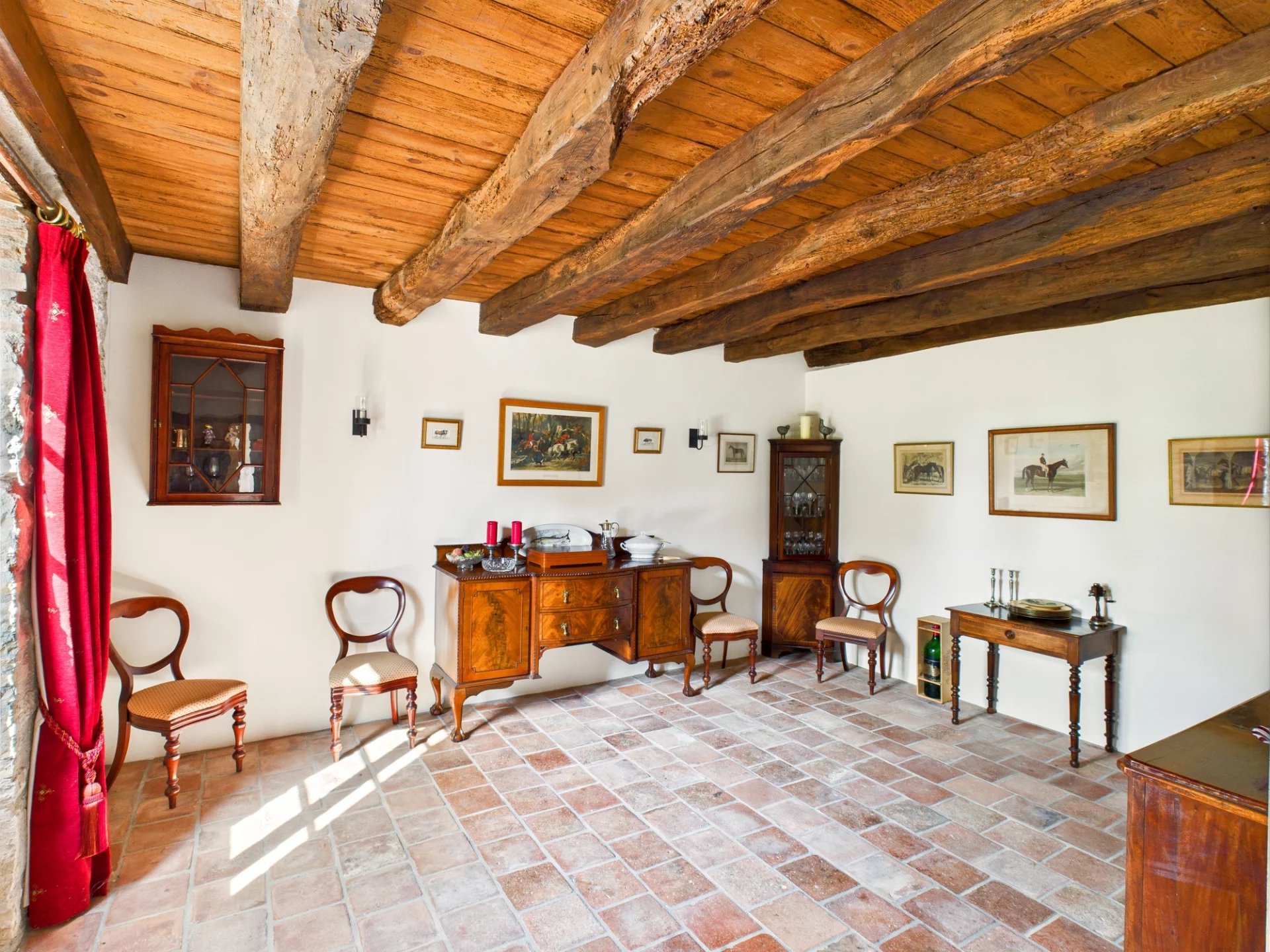 Beautifully Renovated Former Vigneron’s Home with Cottage and Pool in the Tarn Countryside, Midi-Pyrénées – France – BVI81104