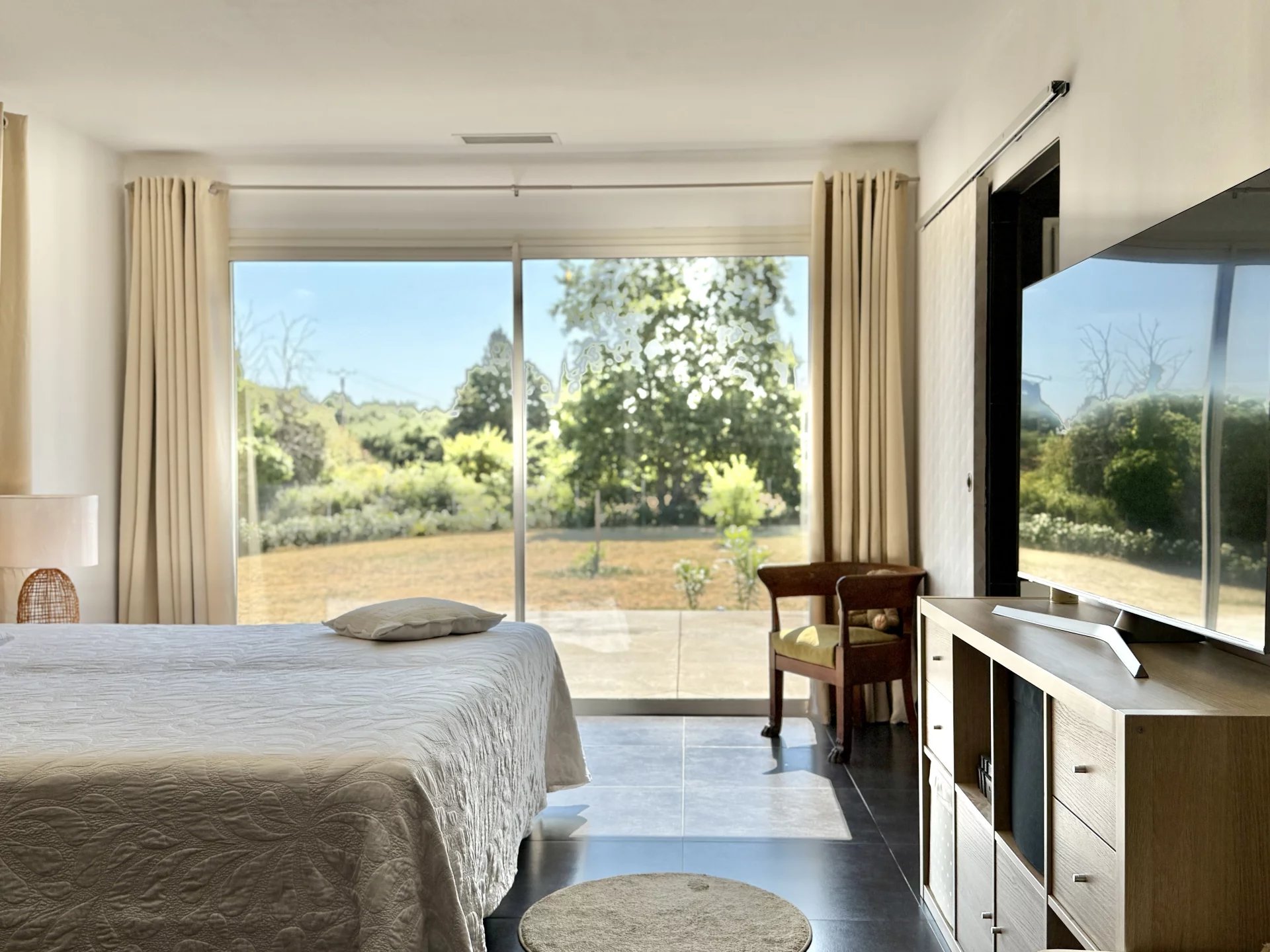 Caudies-de- Fenouillèdes : Contemporary, single-storey villa with mountain views, Languedoc-Roussillon – France – BVI81845