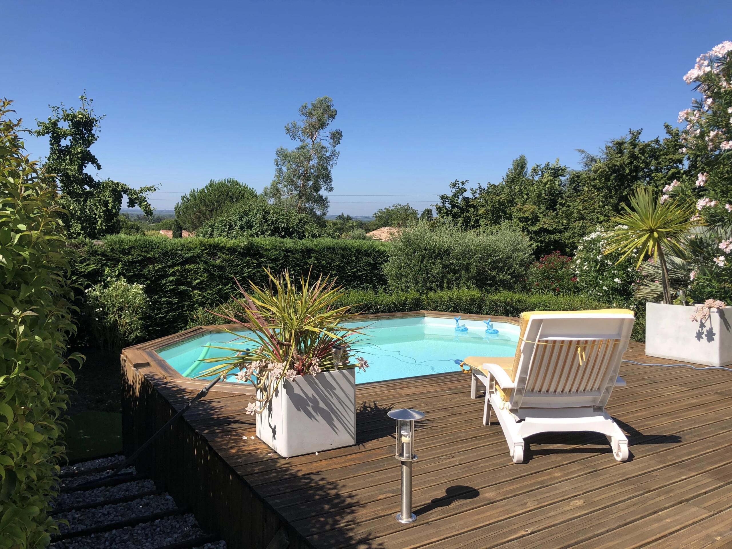 1 hour from Bordeaux – Character property with swimming pool, outbuildings, petanque area, Aquitaine – France – BVI78172