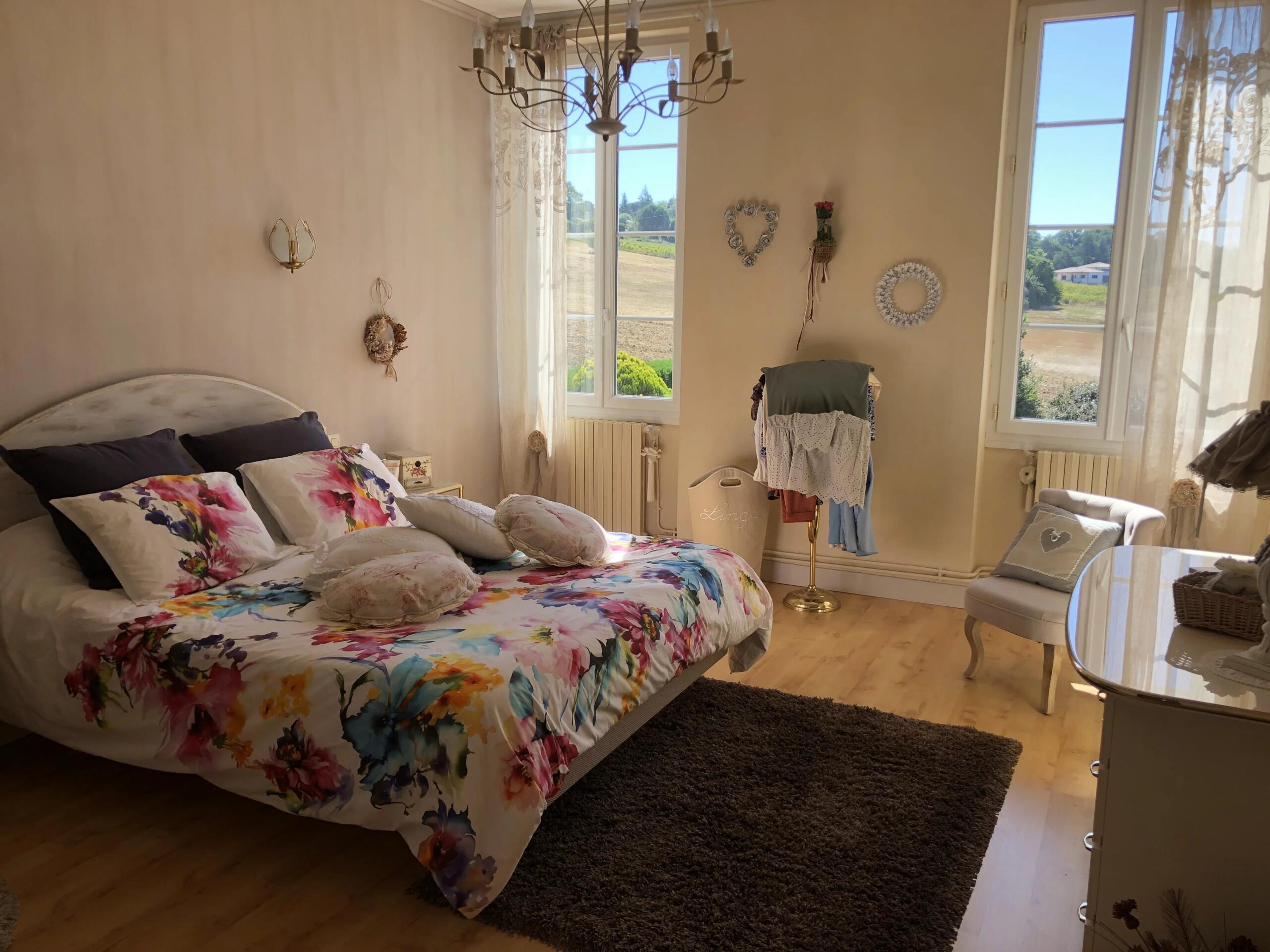 1 hour from Bordeaux – Character property with swimming pool, outbuildings, petanque area, Aquitaine – France – BVI78172