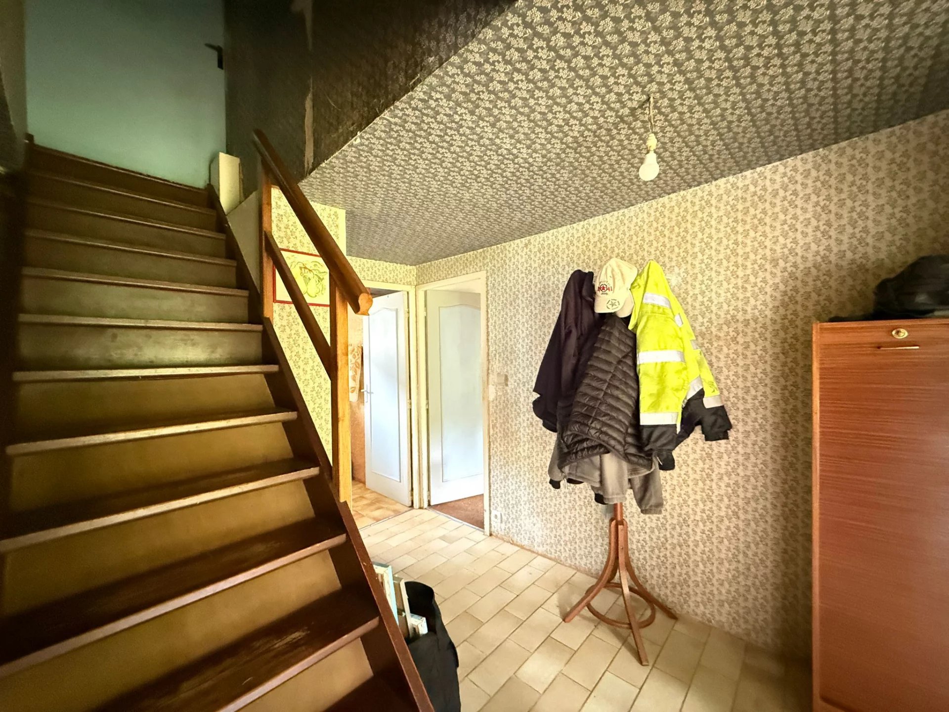 Beautiful 4-Bedroom Stone Property in a Tranquil Neighbourhood, Poitou-Charentes – France – BVI81013