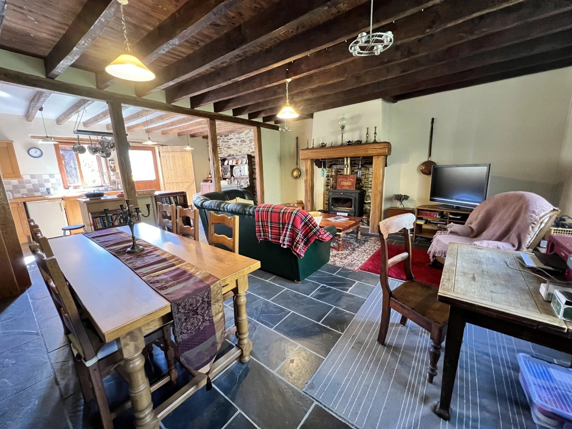 Charming 3 bed barn conversion PLUS additional little cottage, Limousin – France – BVI76885