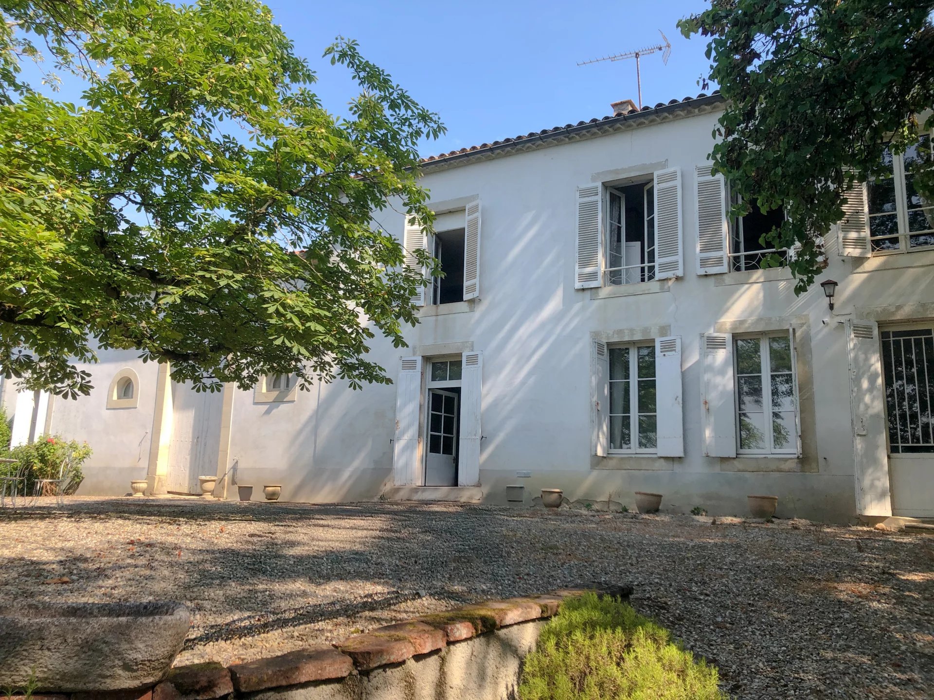 Cailhau – Large family home with impressive views over the Pyrenees, Languedoc-Roussillon – France – BVI81751