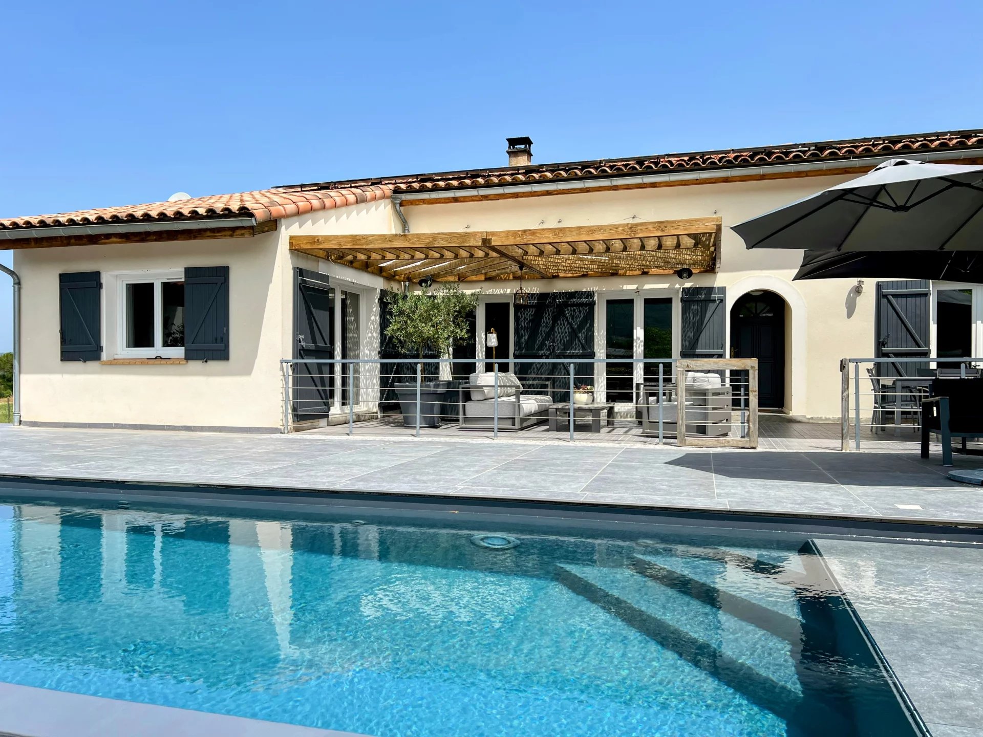 Near Couiza -Stylish 6-Bedroom Home with Heated Pool on Expansive Plot, Languedoc-Roussillon – France – BVI81032