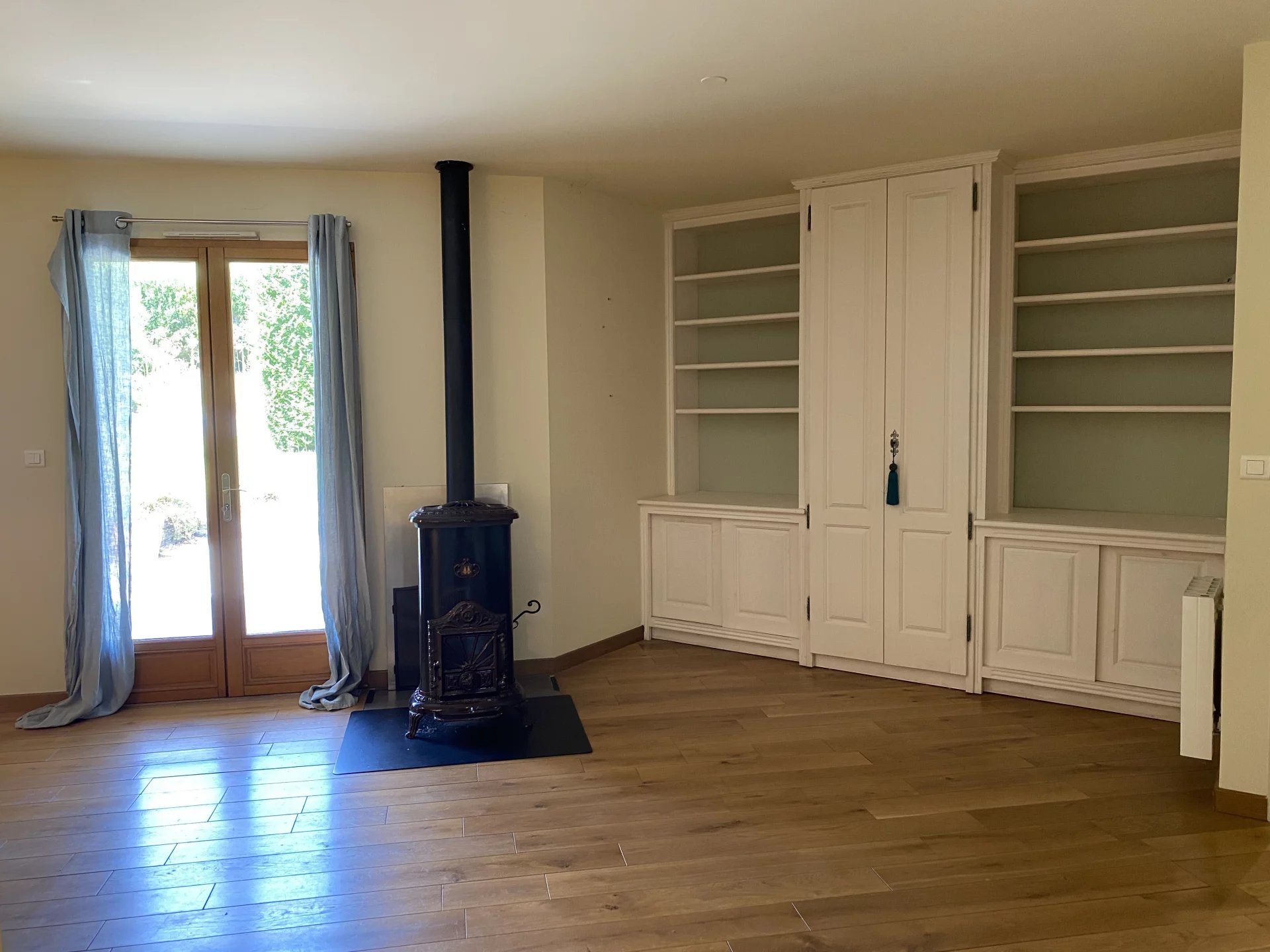 Contemporary Home with Heated Pool, Landscaped Garden & Complete Privacy – Near Tournon-d’Agenais, Aquitaine – France – BVI77334