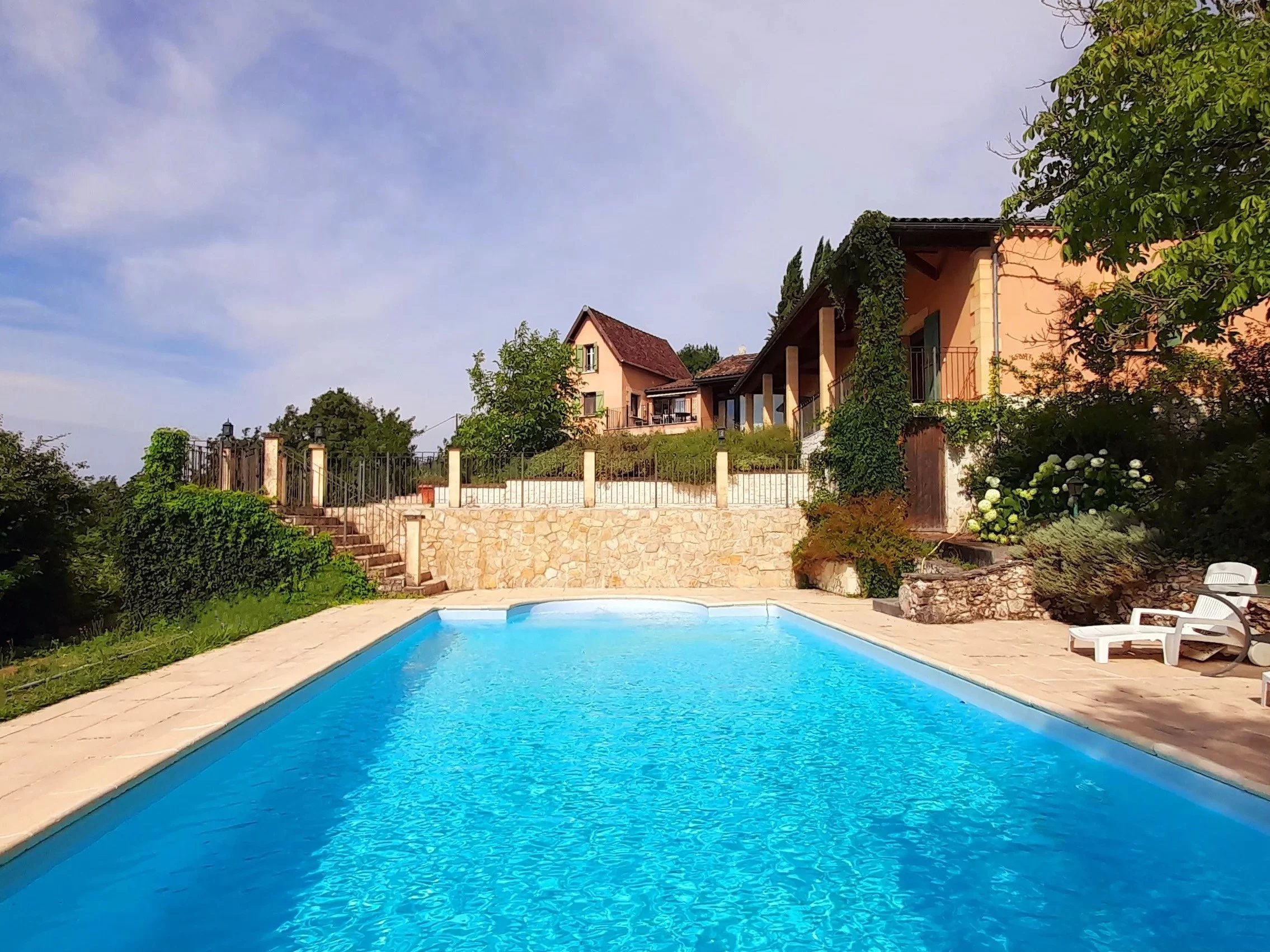 Charming Spacious Village Home with Pool and Panoramic Views, Walking Distance to Monpazier, Aquitaine – France – BVI81884