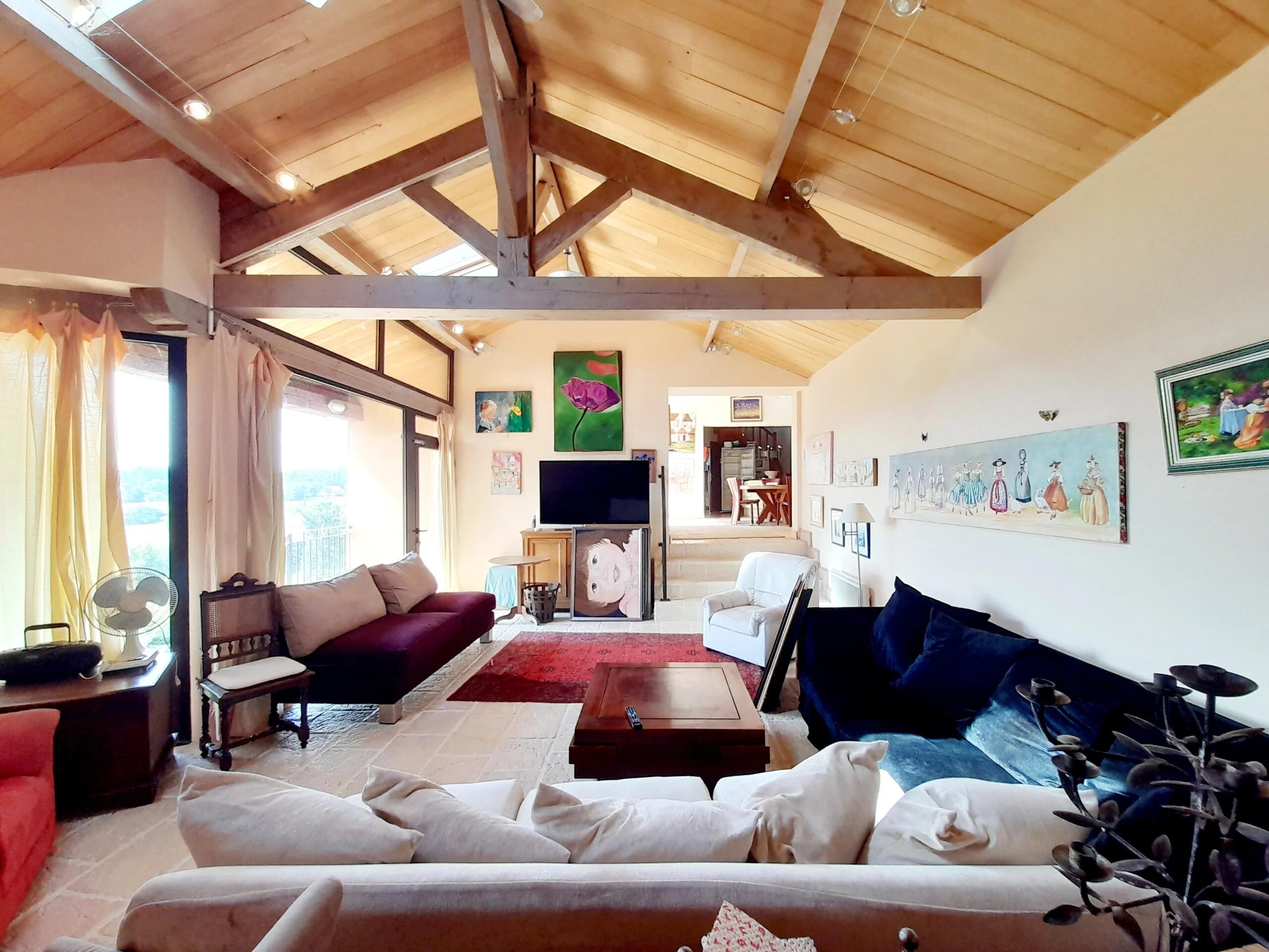 Charming Spacious Village Home with Pool and Panoramic Views, Walking Distance to Monpazier, Aquitaine – France – BVI81884