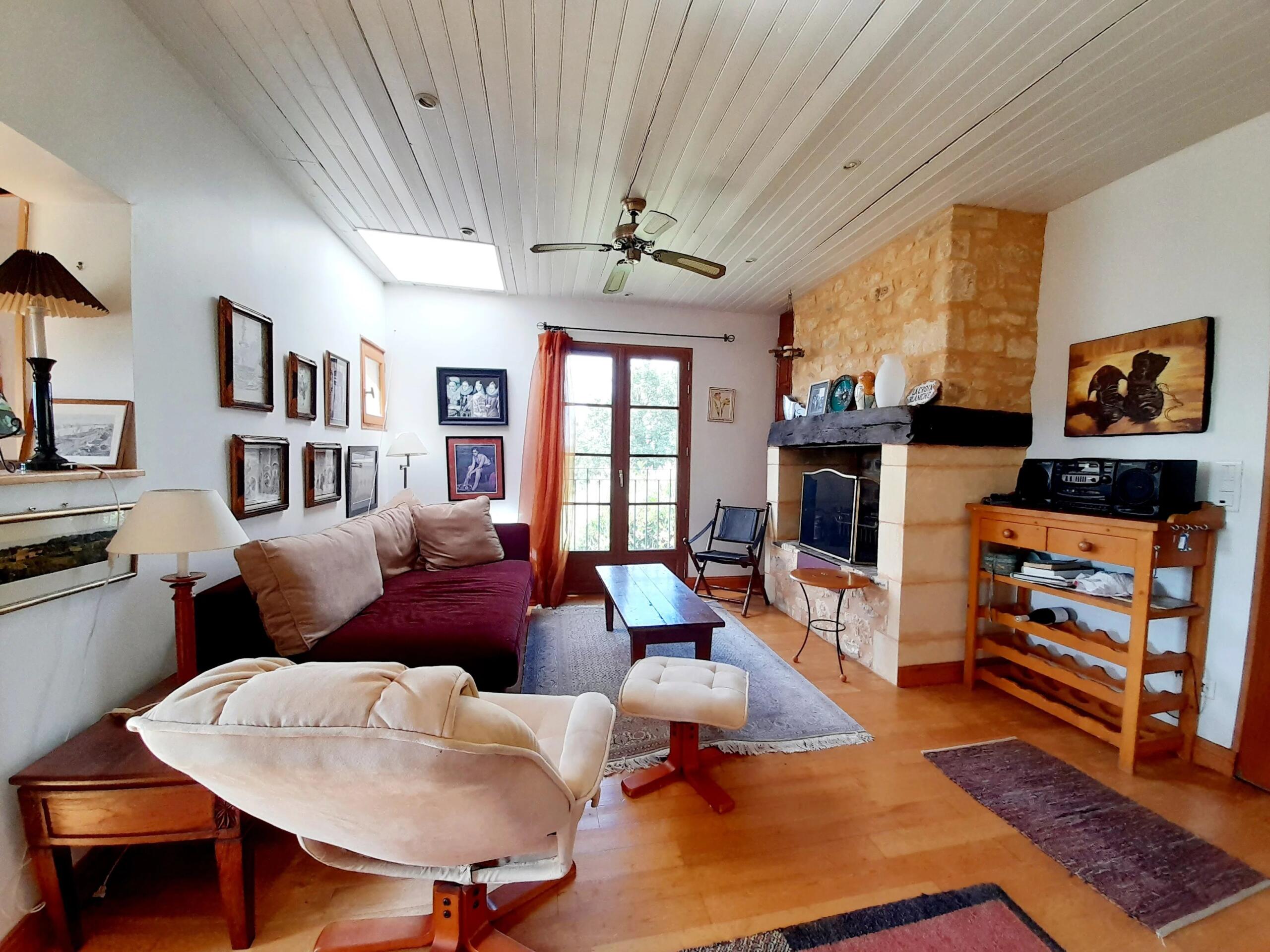 Charming Spacious Village Home with Pool and Panoramic Views, Walking Distance to Monpazier, Aquitaine – France – BVI81884