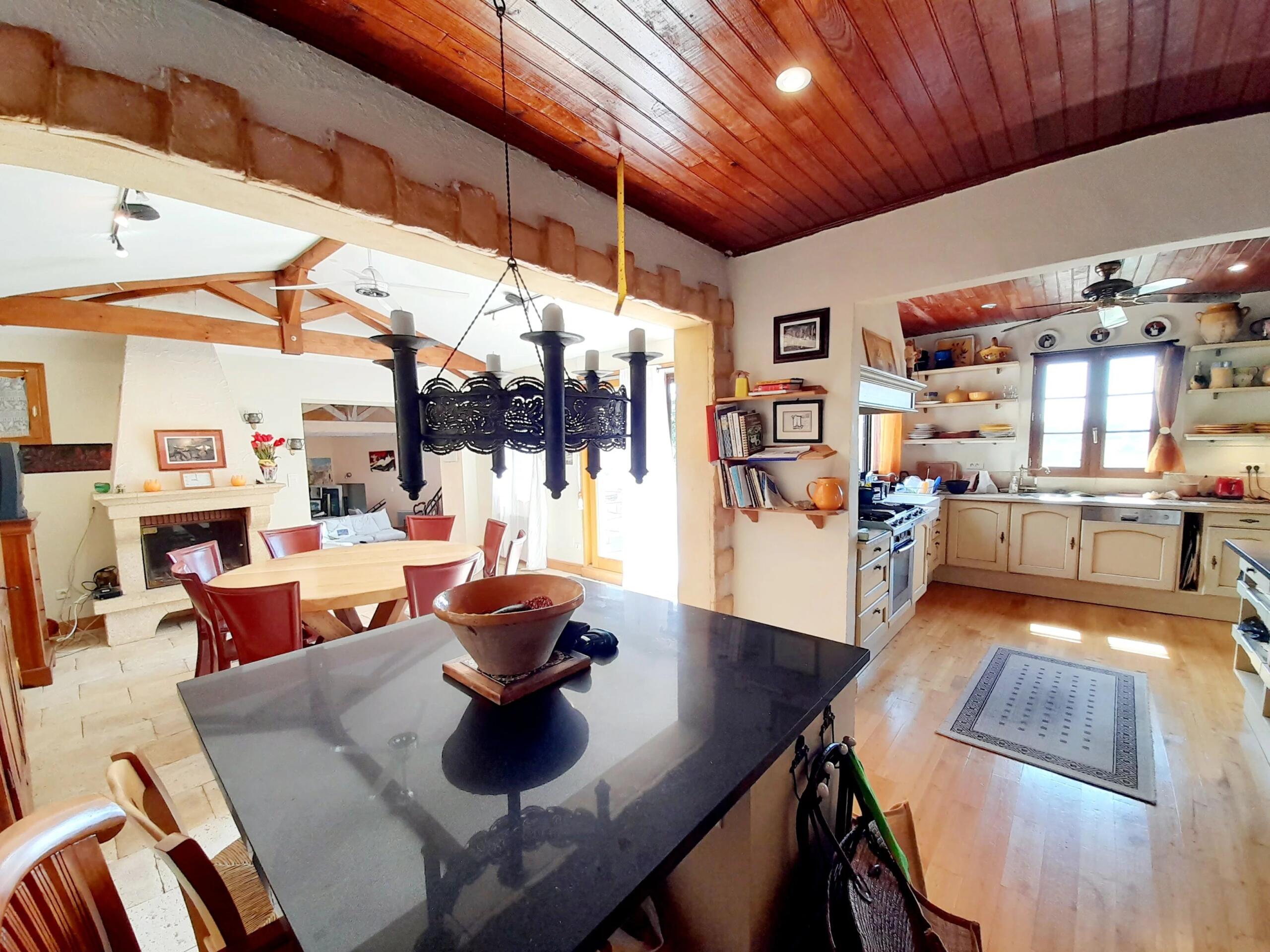 Charming Spacious Village Home with Pool and Panoramic Views, Walking Distance to Monpazier, Aquitaine – France – BVI81884