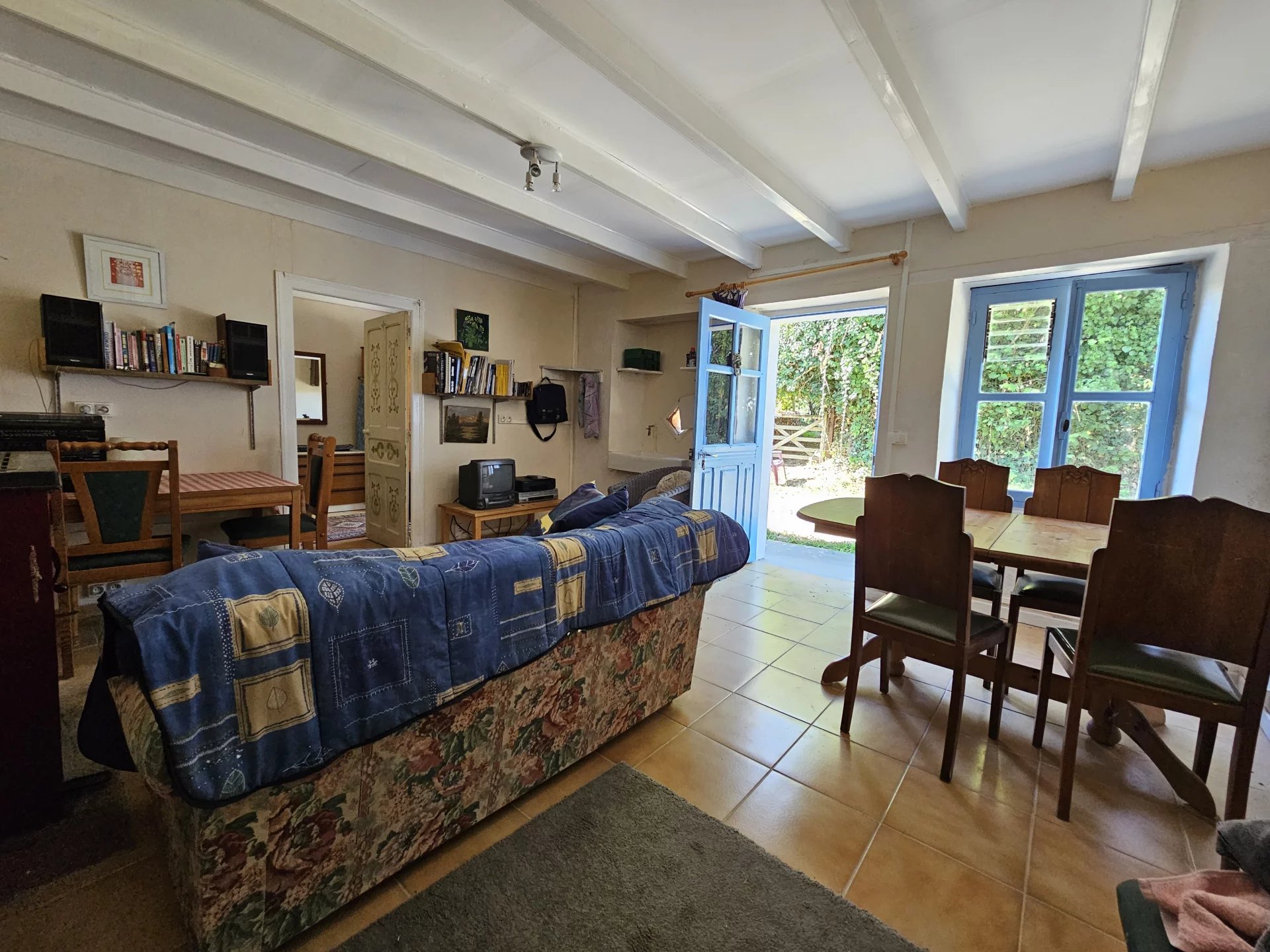 Charming 3-Bed Country Cottage with Barn and Fruit-Filled Garden, Limousin – France – BVI81305