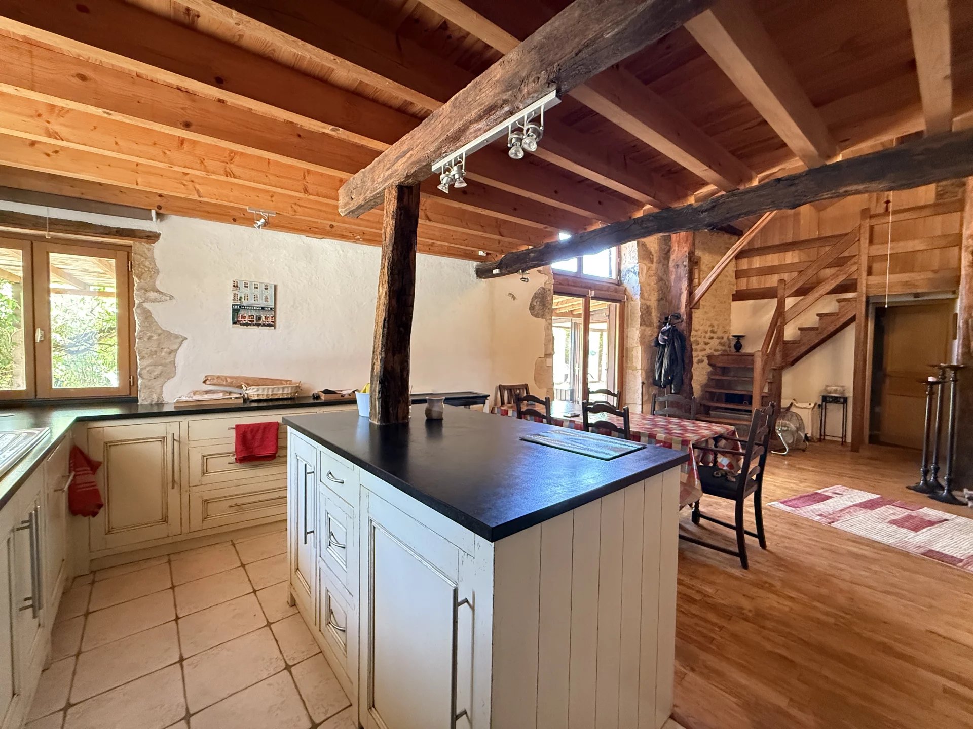 Beautiful Character 3 bedroom Property with Guest Annex and Stunning Countryside Views, Poitou-Charentes – France – BVI81998
