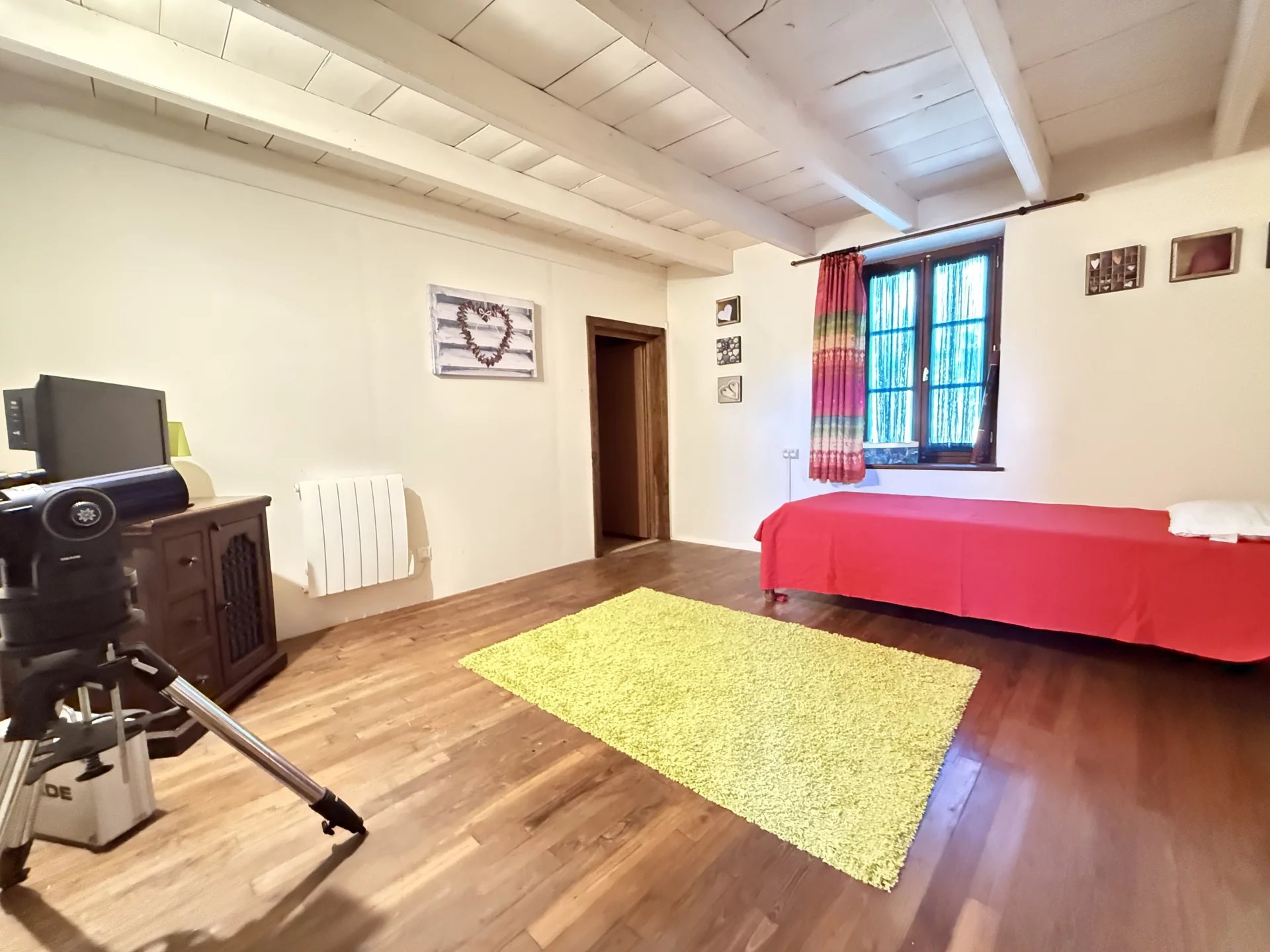 Beautiful Character 3 bedroom Property with Guest Annex and Stunning Countryside Views, Poitou-Charentes – France – BVI81998