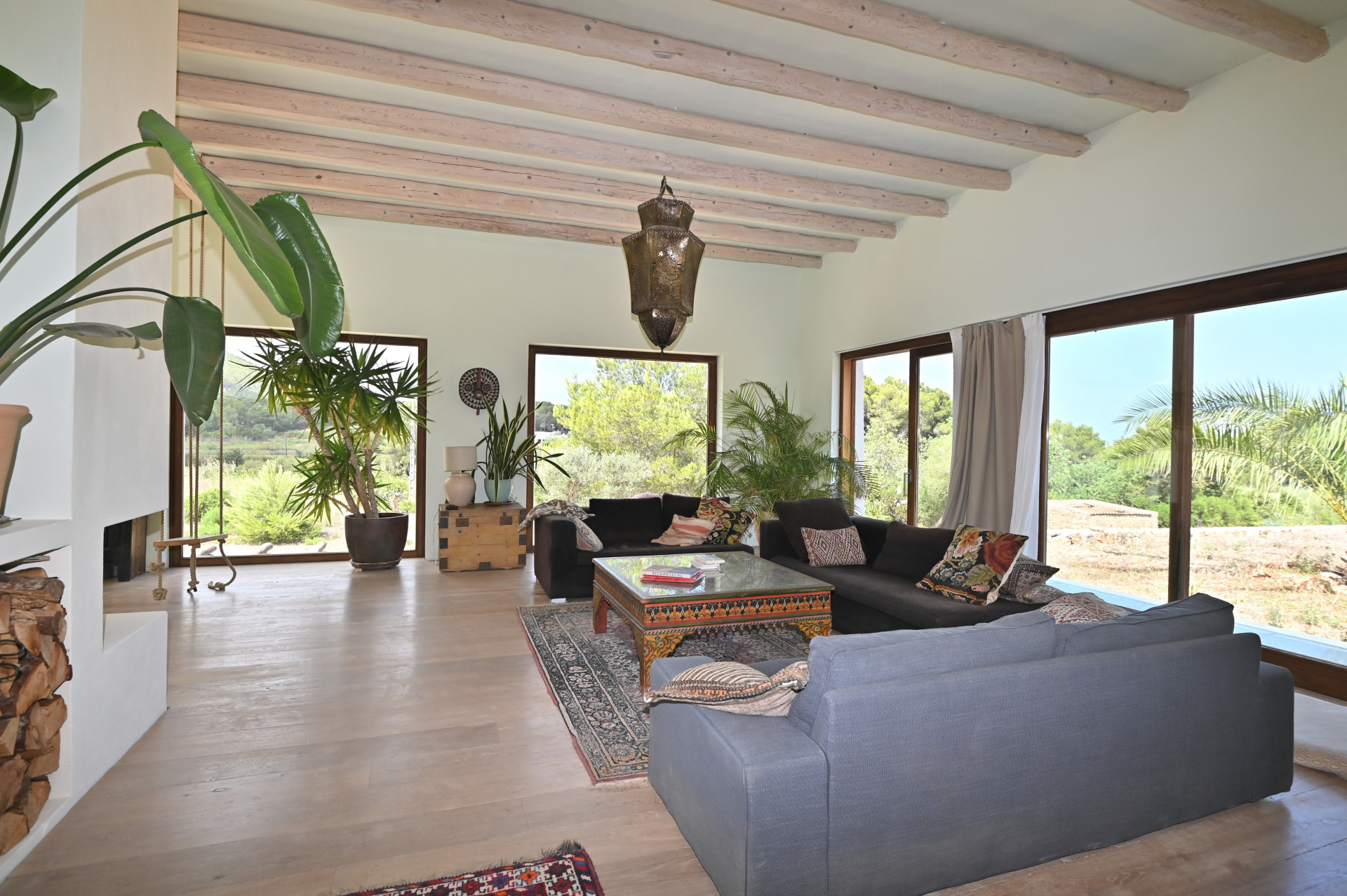 5 bedroom Finca in Santa Eulalia Del Río, Islas Baleares, Spain – 428-04703P