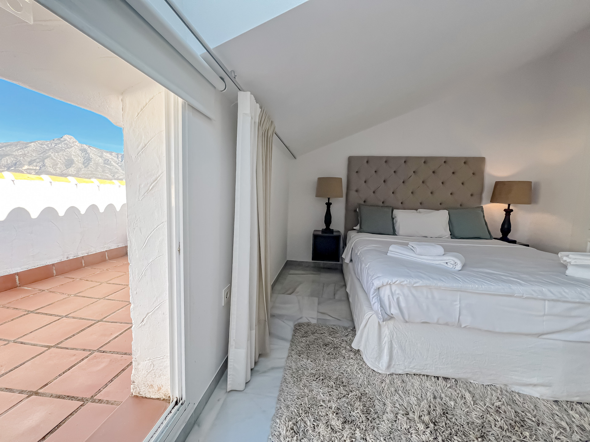 2 bedroom Duplex Penthouse in Marbella, Malaga, Spain – 428-04727P