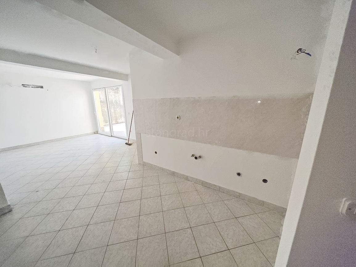 3 bedroom apartment in Omišalj, Croatia – 103454