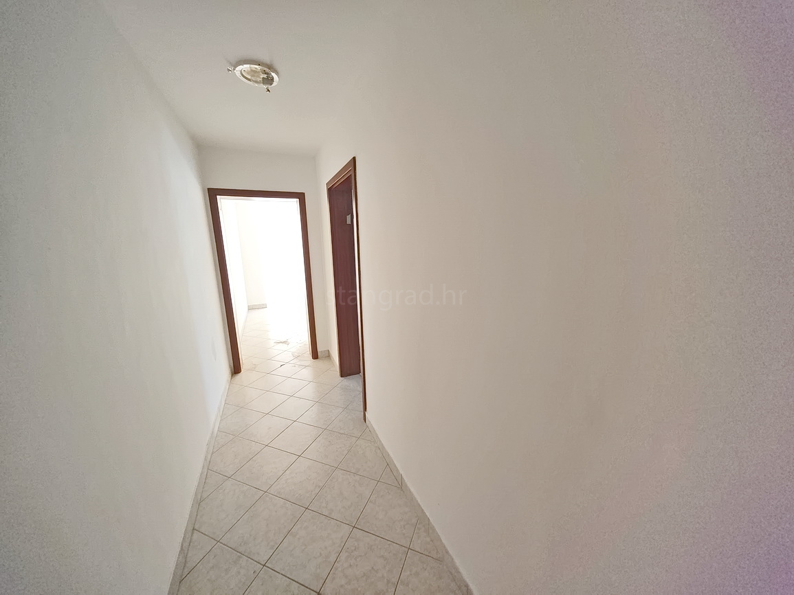 3 bedroom apartment in Omišalj, Croatia – 103454