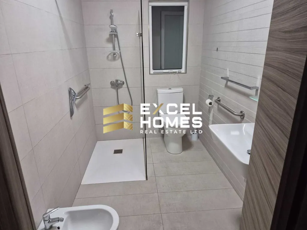 3 bedroom Apartment in Qawra, Malta – 63638