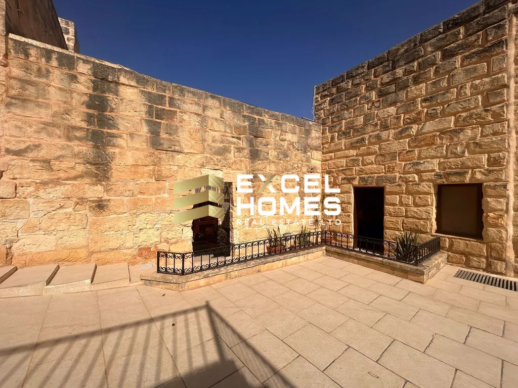 5 bedroom Farmhouse in Mosta, Malta – 63534