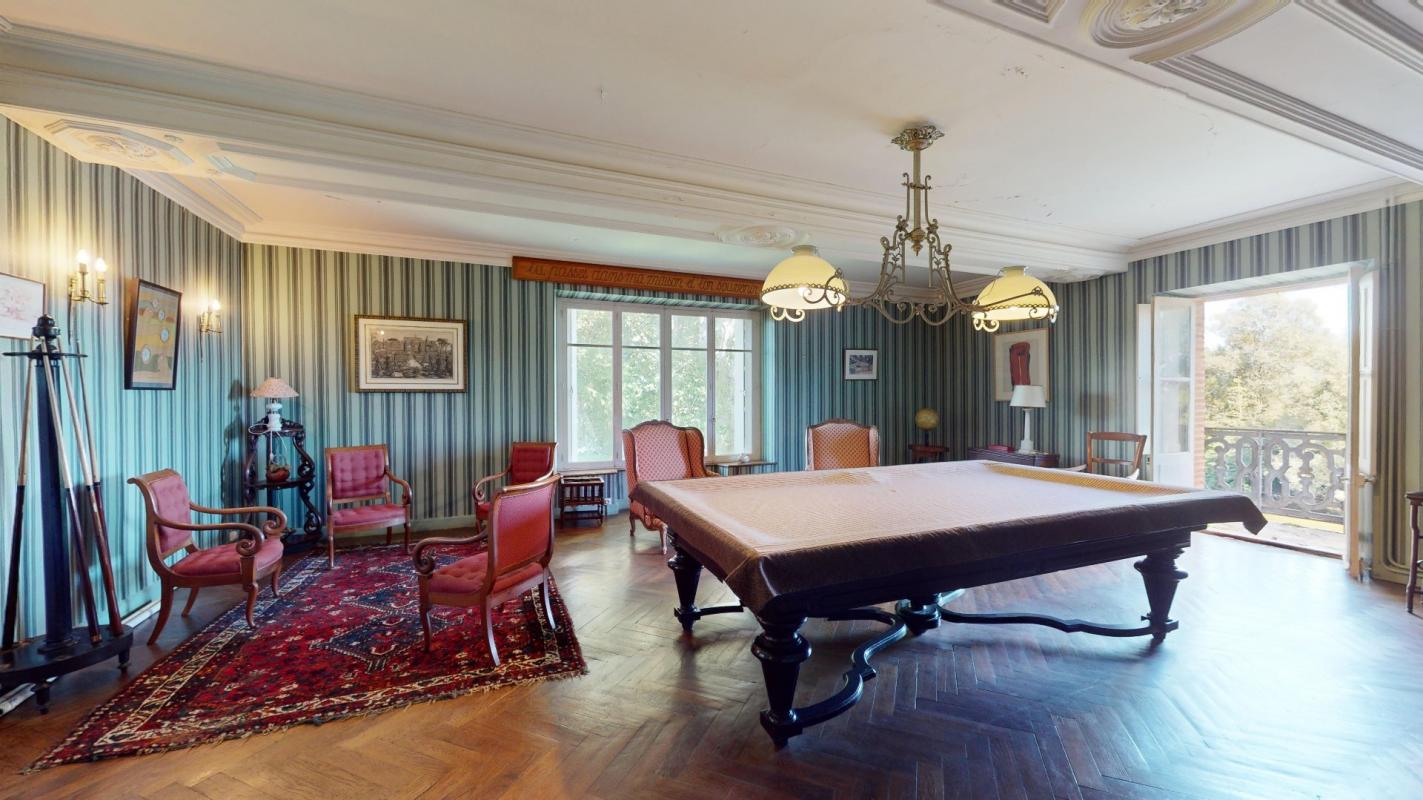 8 bedroom chateau in Calmont, Haute-Garonne, France – 028BDC24934B4A0F