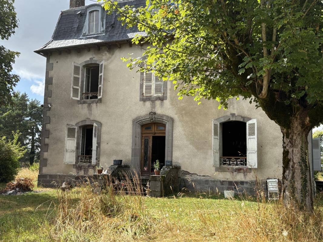 9 bedroom demeure in Teissieres De Cornet, Cantal, France – 2B7BEE9A2C0346AA