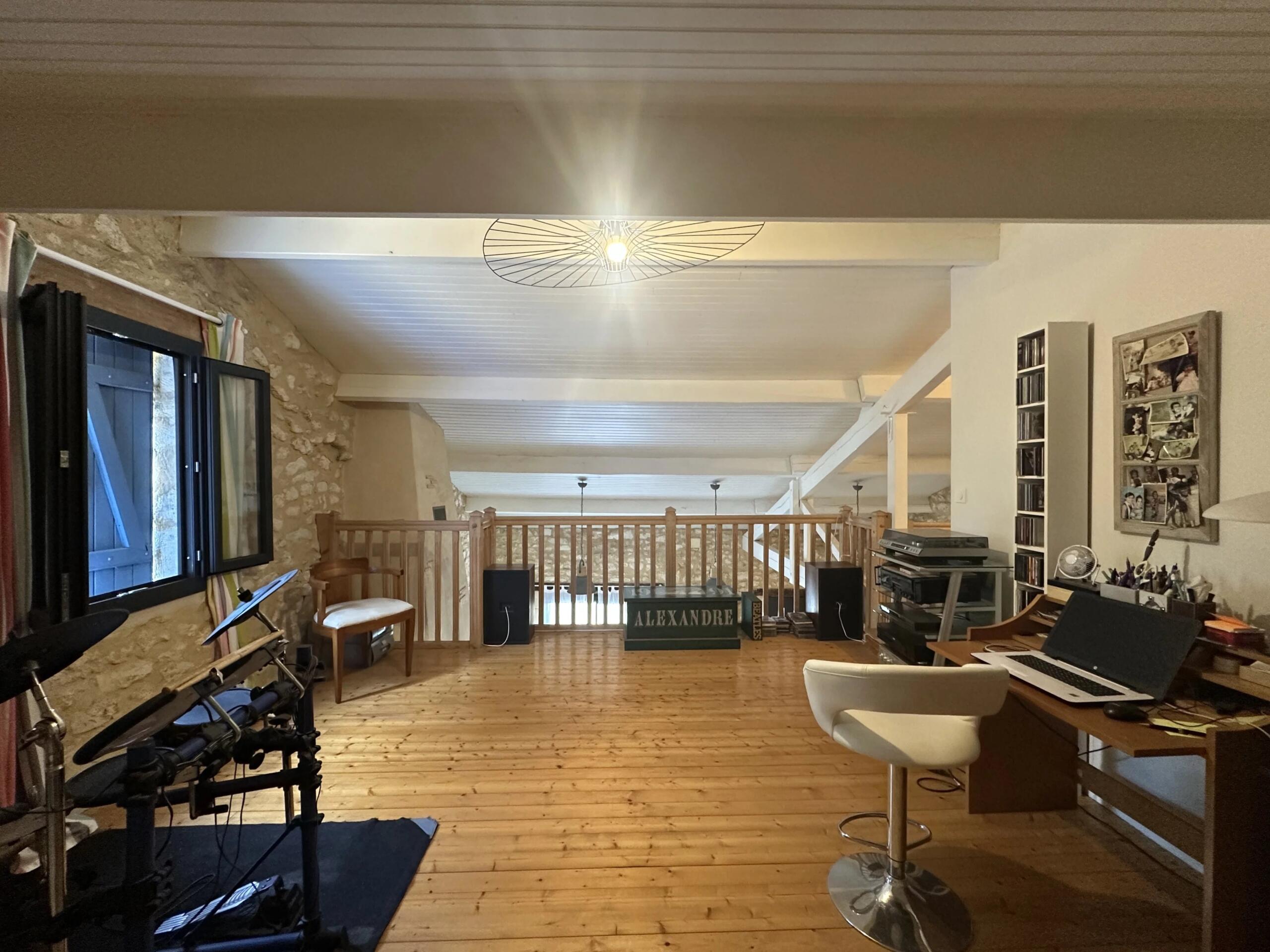 Stone 2 bedroom house with office, mezzanine, garage and outbuilding, Aquitaine – France – BVI81417