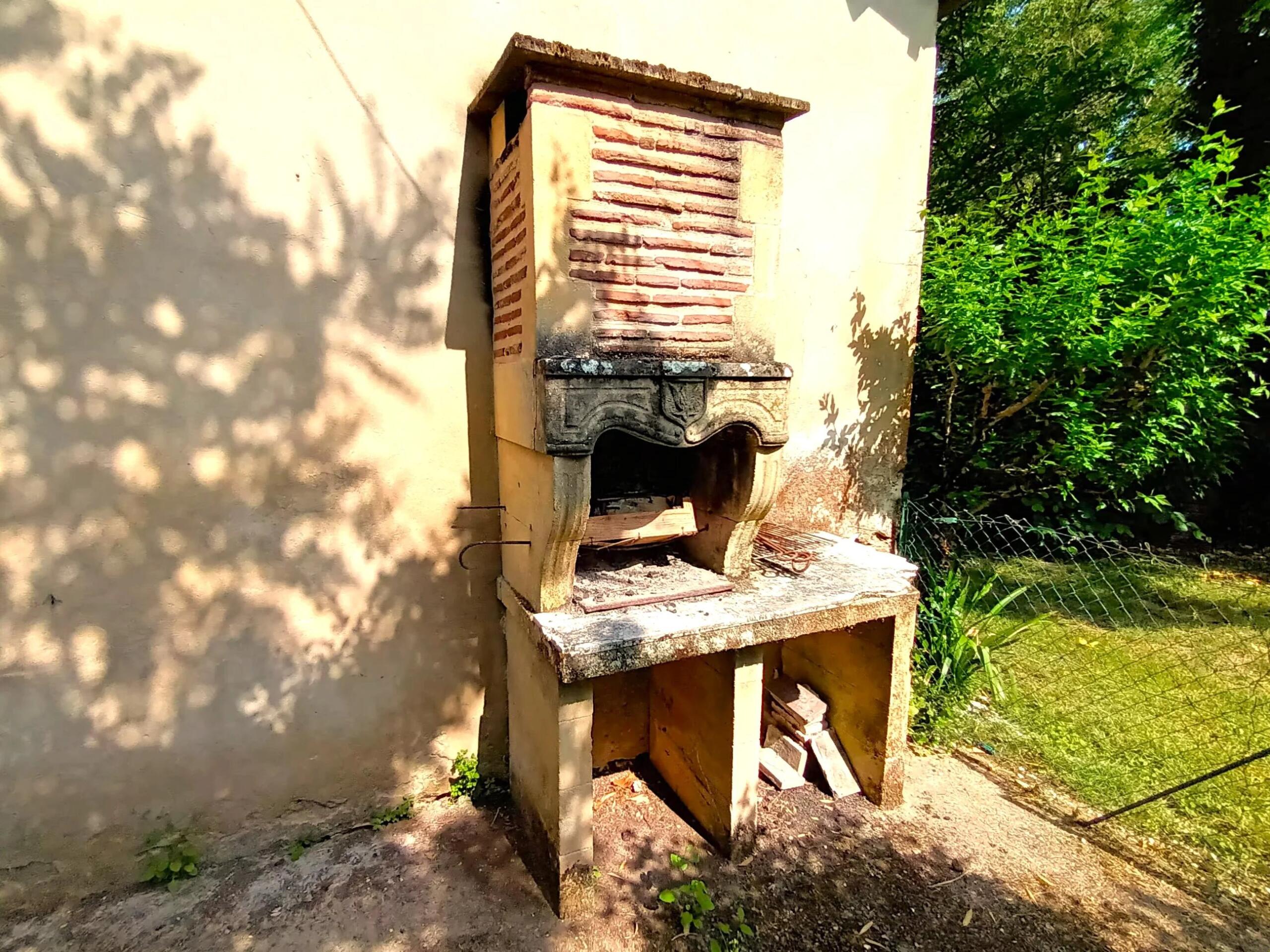 Perigourdine farmhouse with meadow in Bergerac, Aquitaine – France – BVI81407