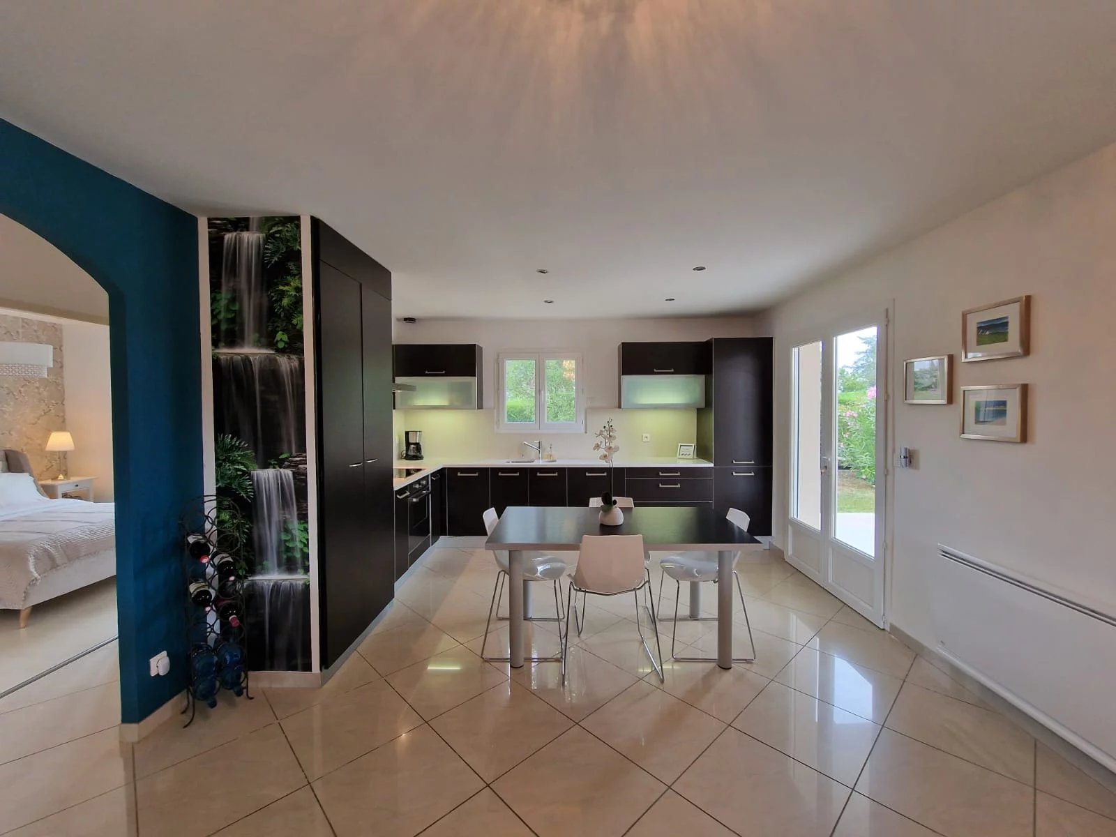 Immaculate 2-Bedroom Home on the Edge of a Thriving Market Town, Aquitaine – France – BVI78535