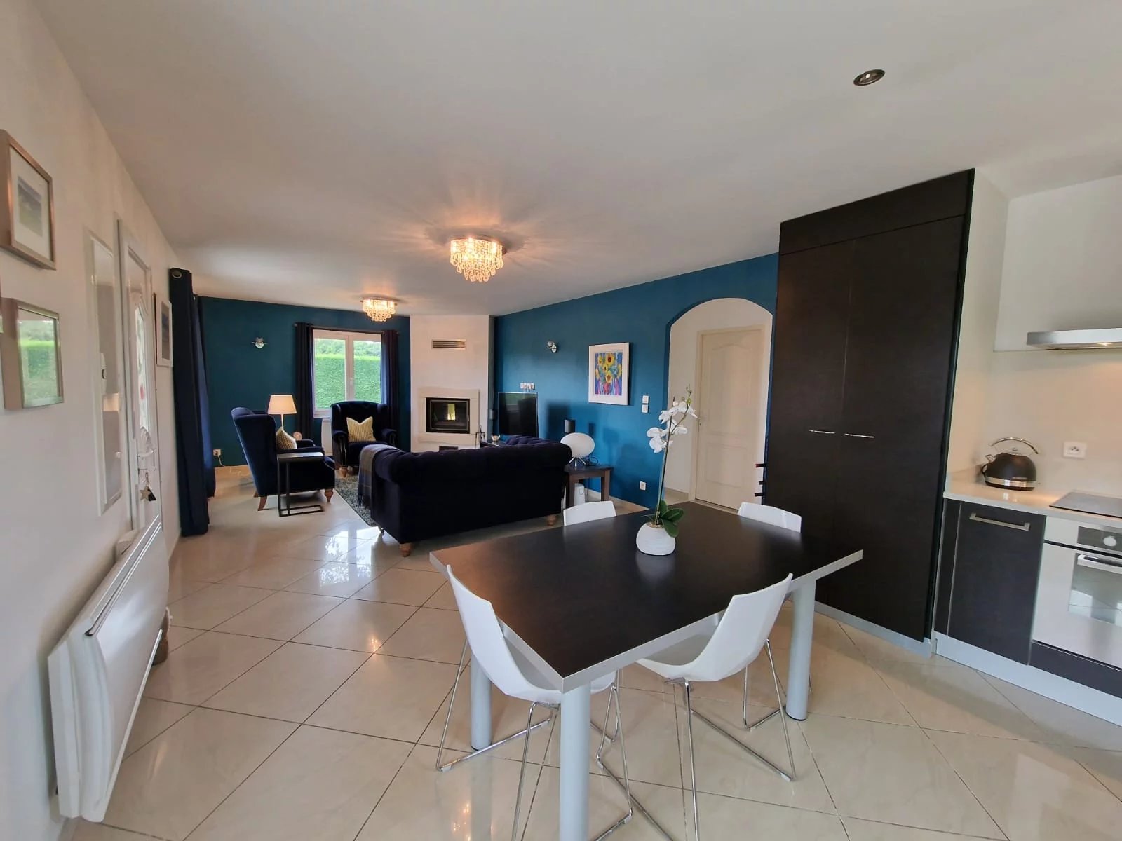 Immaculate 2-Bedroom Home on the Edge of a Thriving Market Town, Aquitaine – France – BVI78535