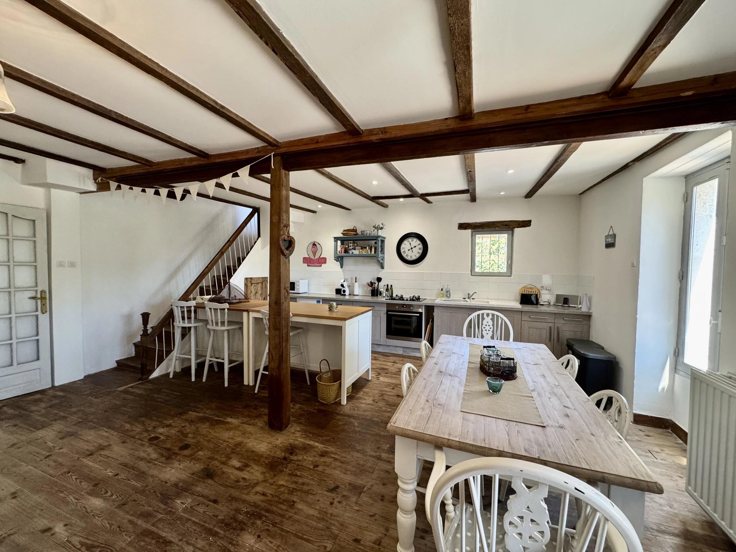 Pretty village house with heated pool, Aquitaine – France – BVI71227