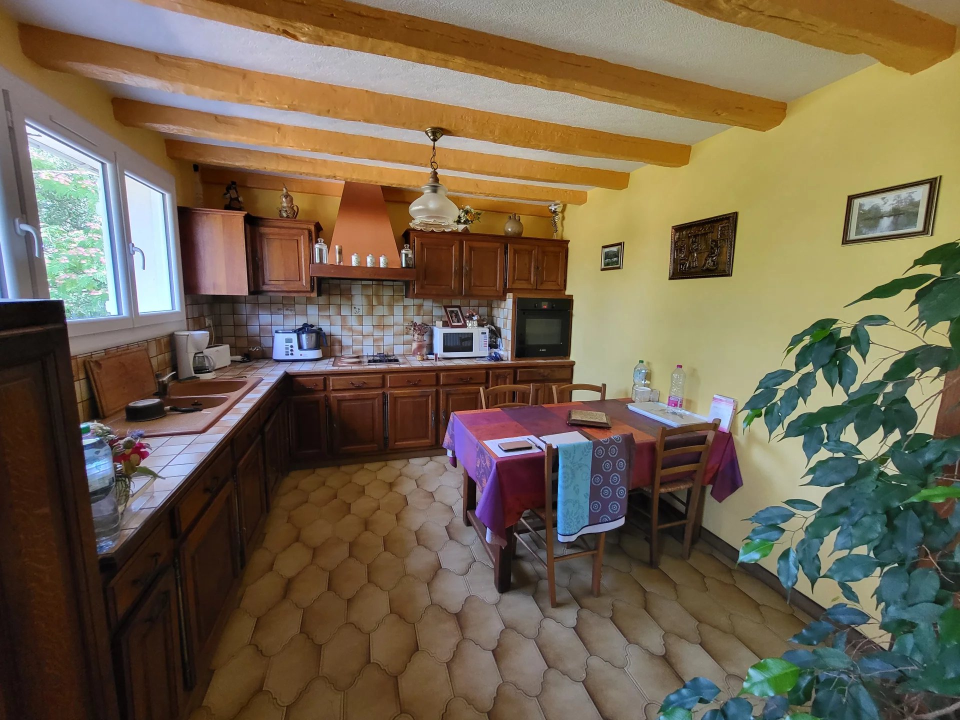 Spacious bungalow with large lower level, close to Jardres, Poitou-Charentes – France – BVI81363