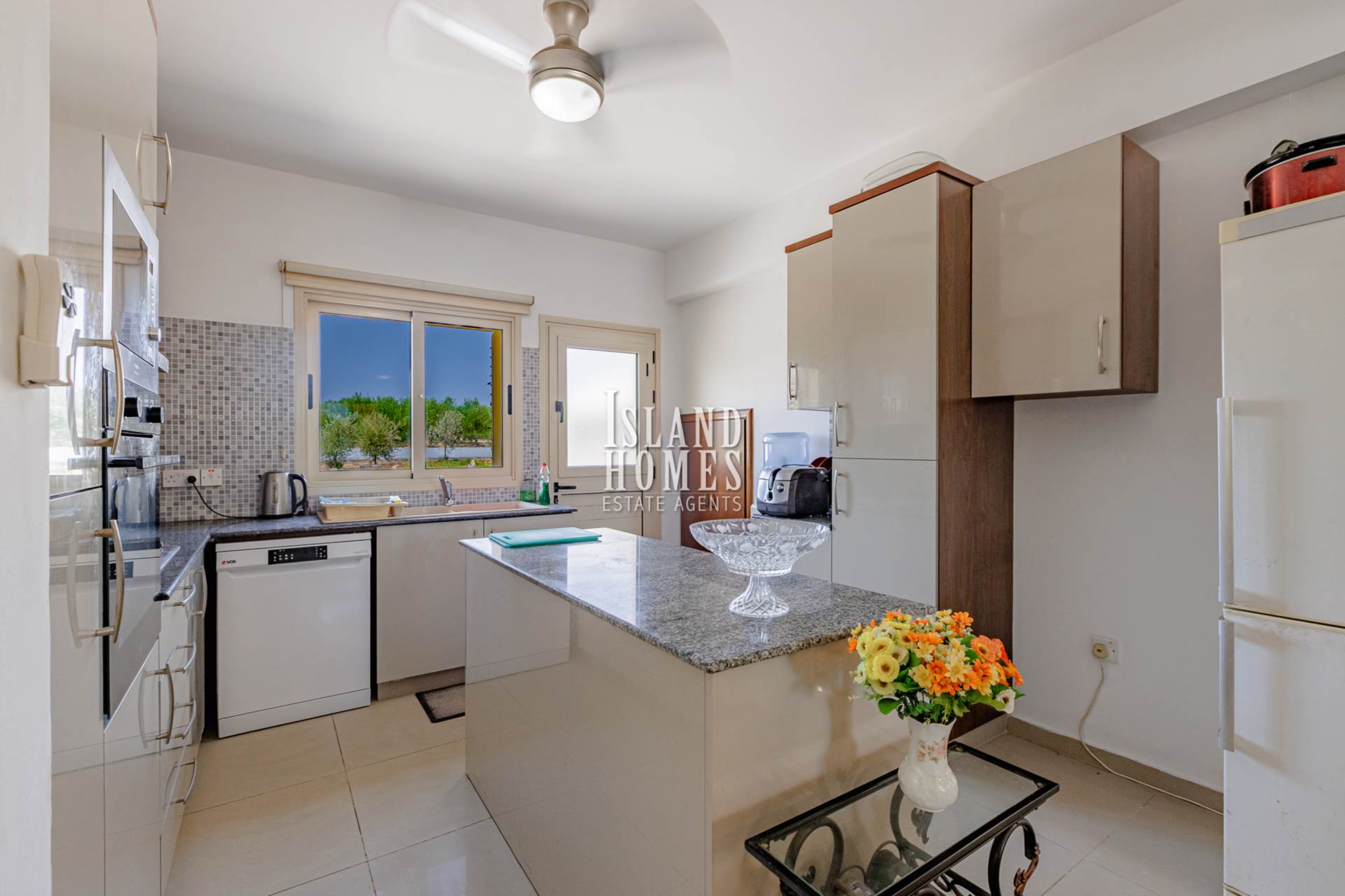 4 bedroom Detached in Vrysoulles, Famagusta, Cyprus – VrY125