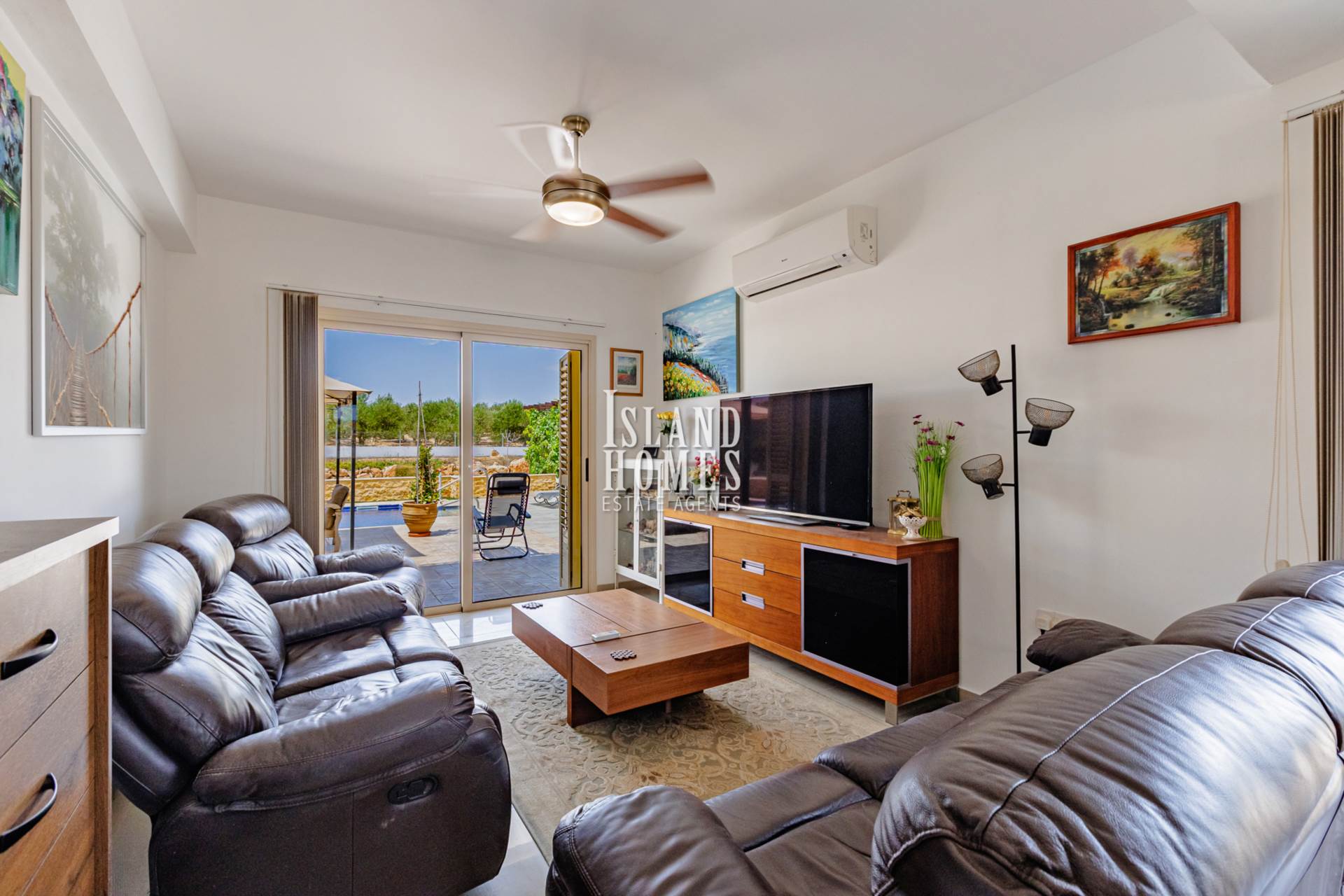 4 bedroom Detached in Vrysoulles, Famagusta, Cyprus – VrY125