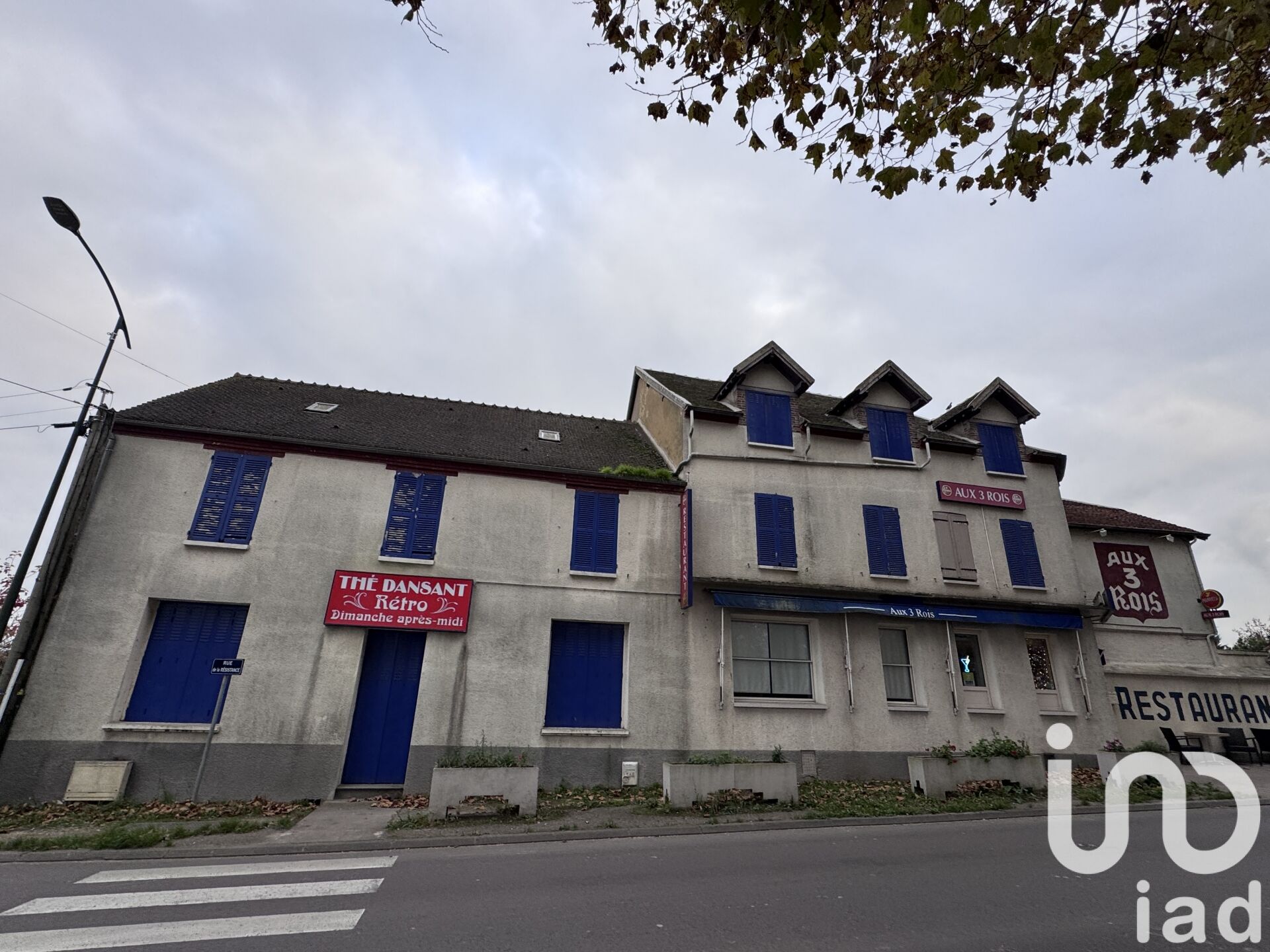 Immeuble in Pont-sur-Yonne, FR – 1721709