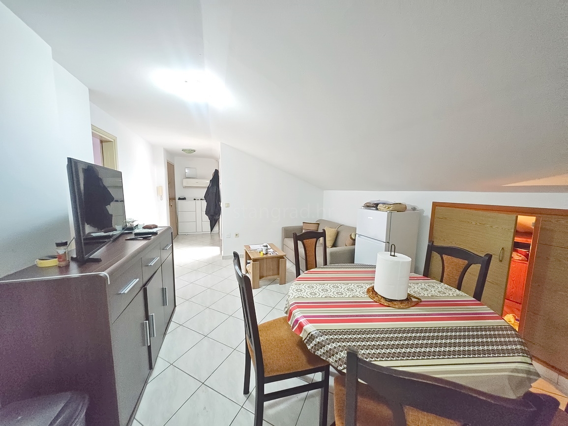 1 bedroom apartment in Malinska-Dubašnica, Croatia – 103458