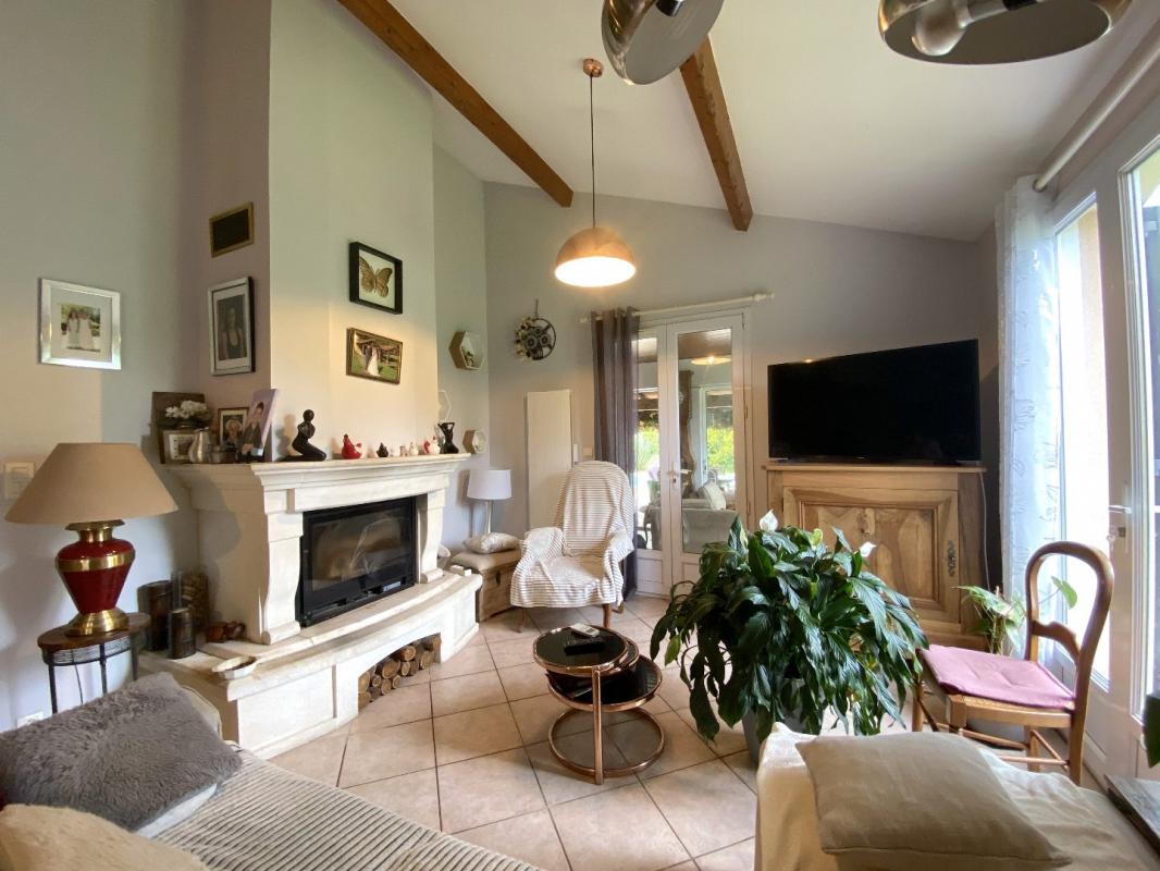 4 bedroom maison in Saint Estephe, Dordogne, France