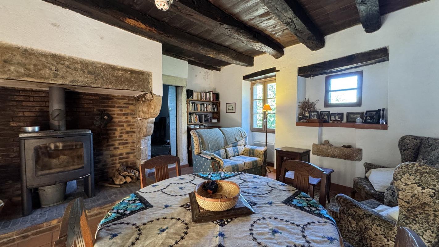 3 bedroom maison in Calvignac, Lot, France – 12032372106