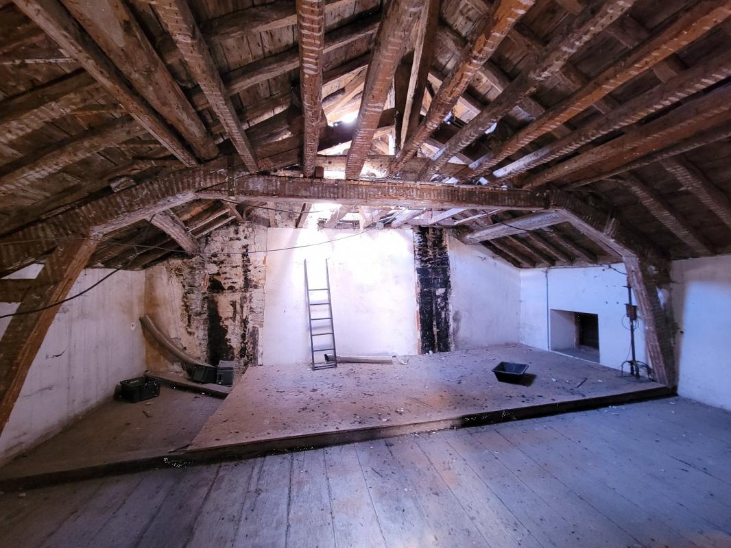 maison a renover in Vicdessos, Ariège, France