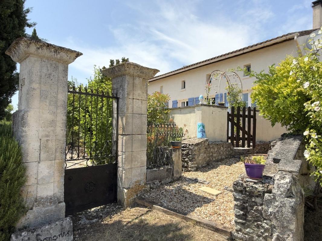 5 bedroom maison in Saint Romain, Charente, France