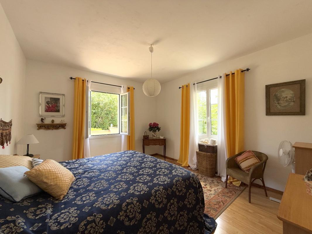 5 bedroom maison in Saint Romain, Charente, France