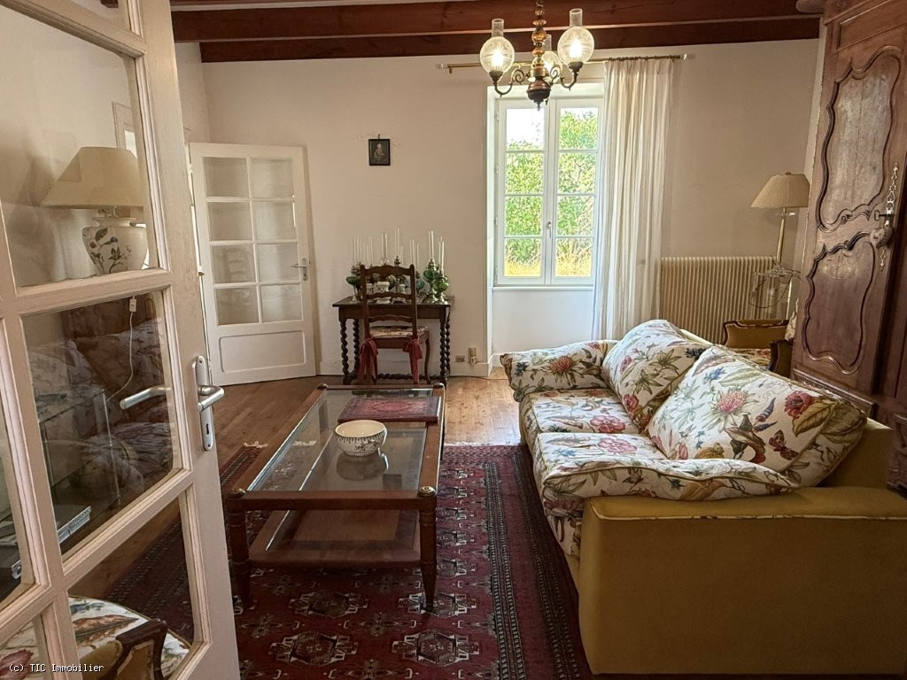 4 bedroom House in Villefagnan, France – r7325