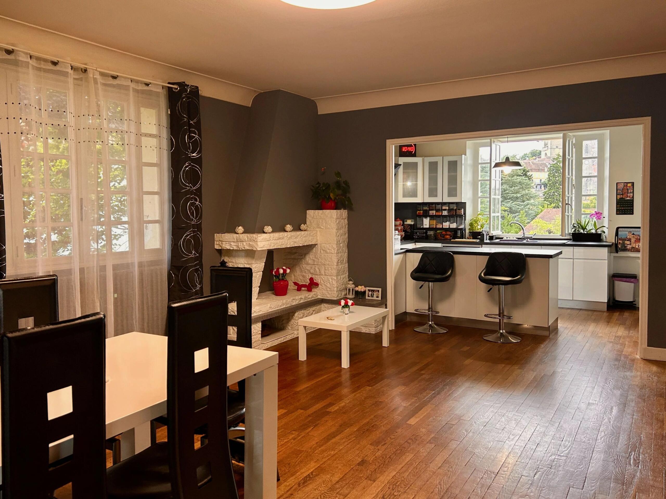 5 bedroom house with medieval town views, Midi-Pyrénées – France – BVI82067