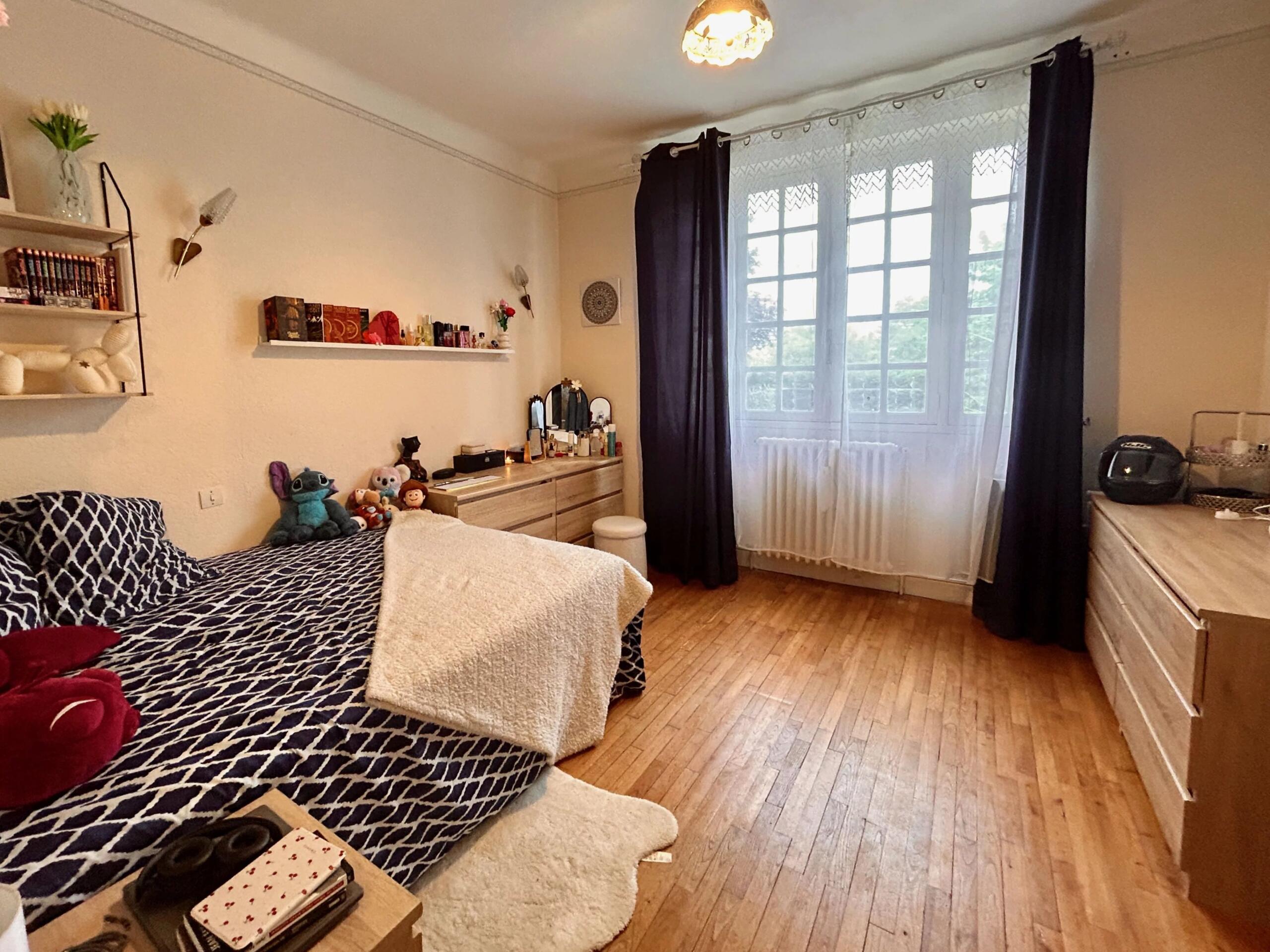 5 bedroom house with medieval town views, Midi-Pyrénées – France – BVI82067