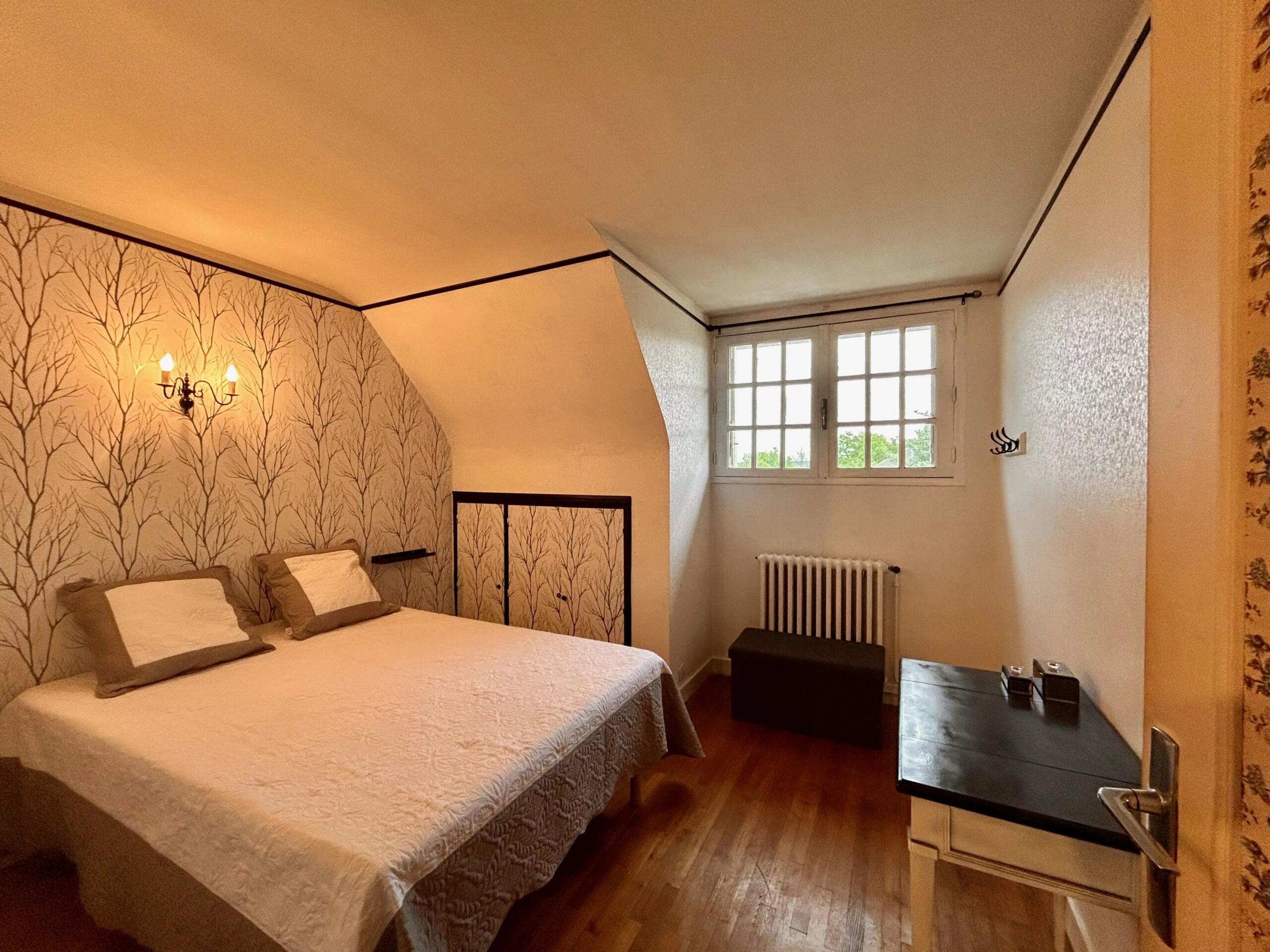 5 bedroom house with medieval town views, Midi-Pyrénées – France – BVI82067